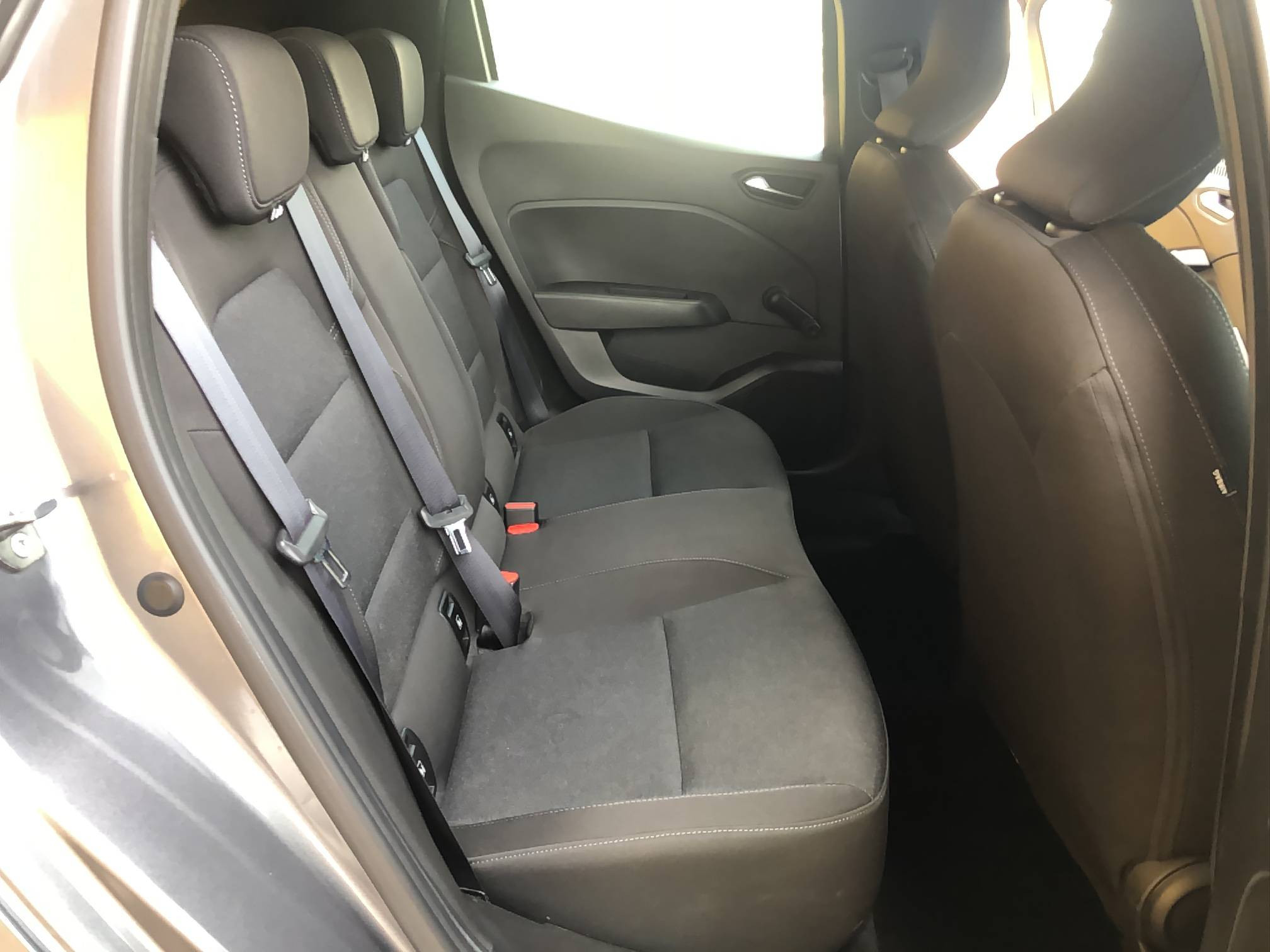 Vente en ligne Renault Clio 5 Clio TCe 90 au prix de 14 990 €