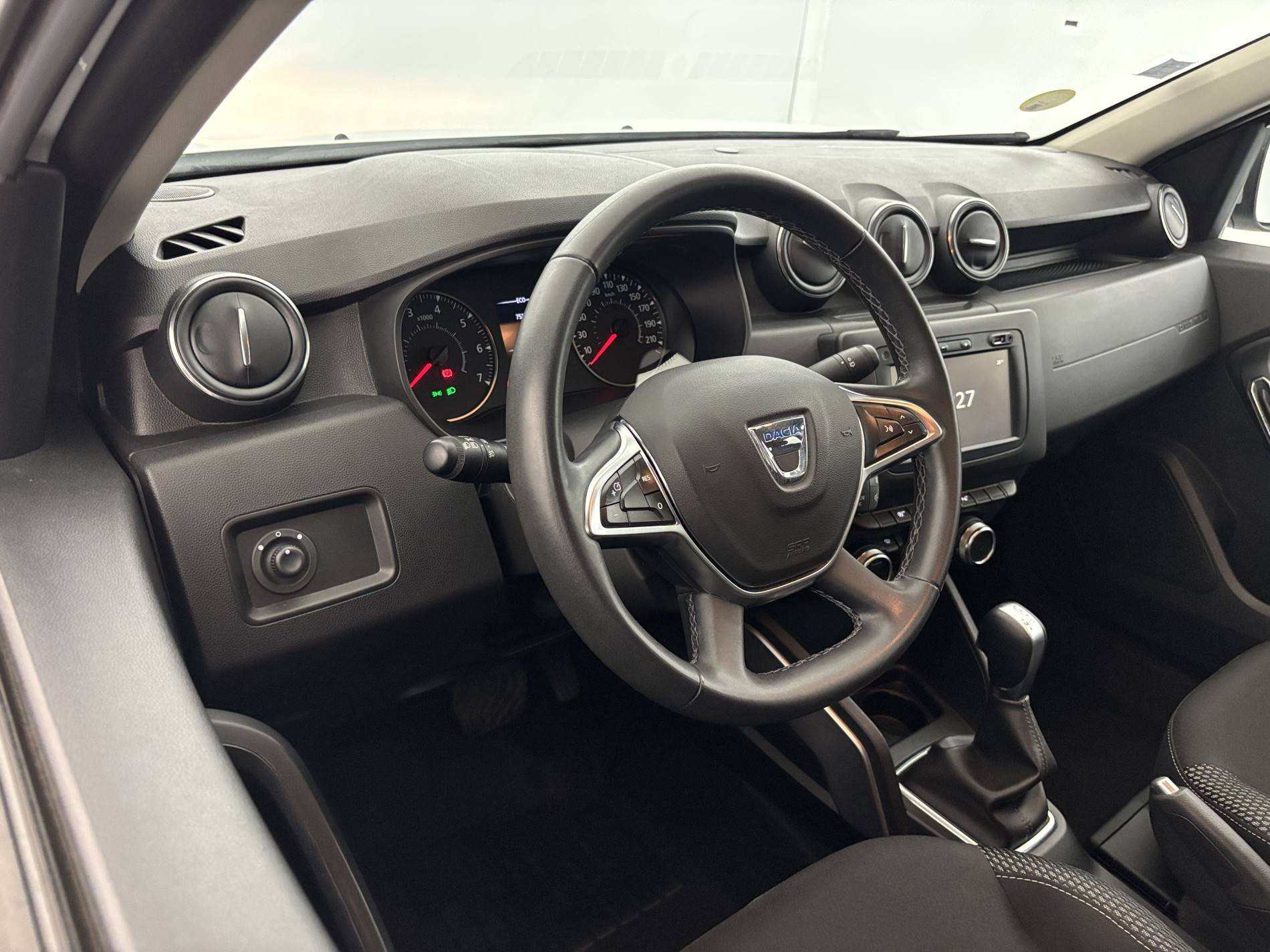 Vente en ligne Dacia Duster  dCi 110 EDC 4x2 au prix de 15 790 €