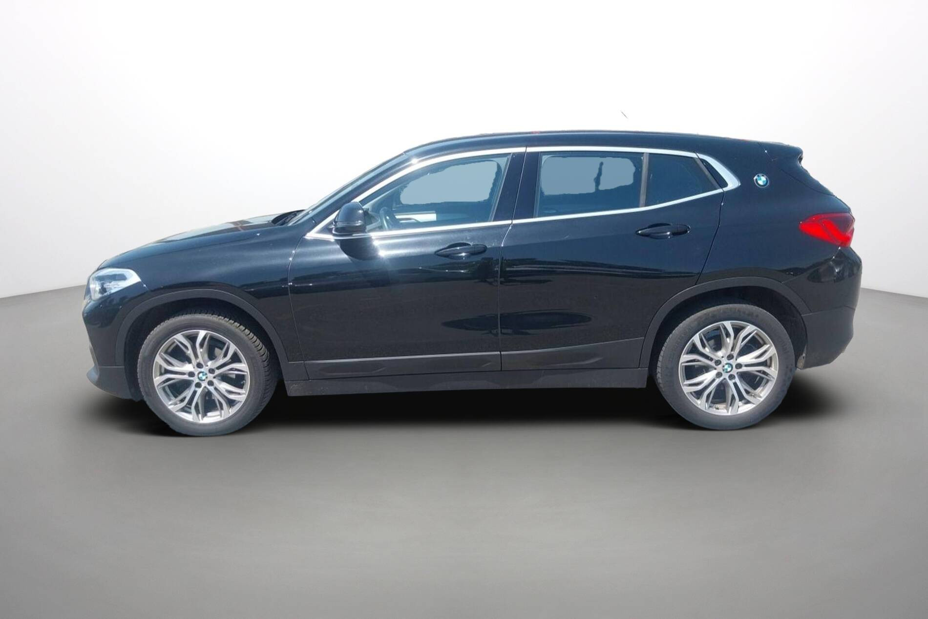 Vente en ligne Bmw X1 X1 sDrive 16d 116 ch DKG7 au prix de 17 690 €