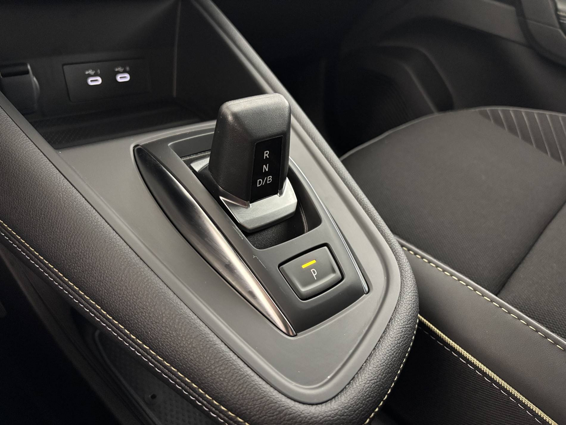 Vente en ligne Renault Symbioz  E-Tech full hybrid 160 ch au prix de 32 490 €