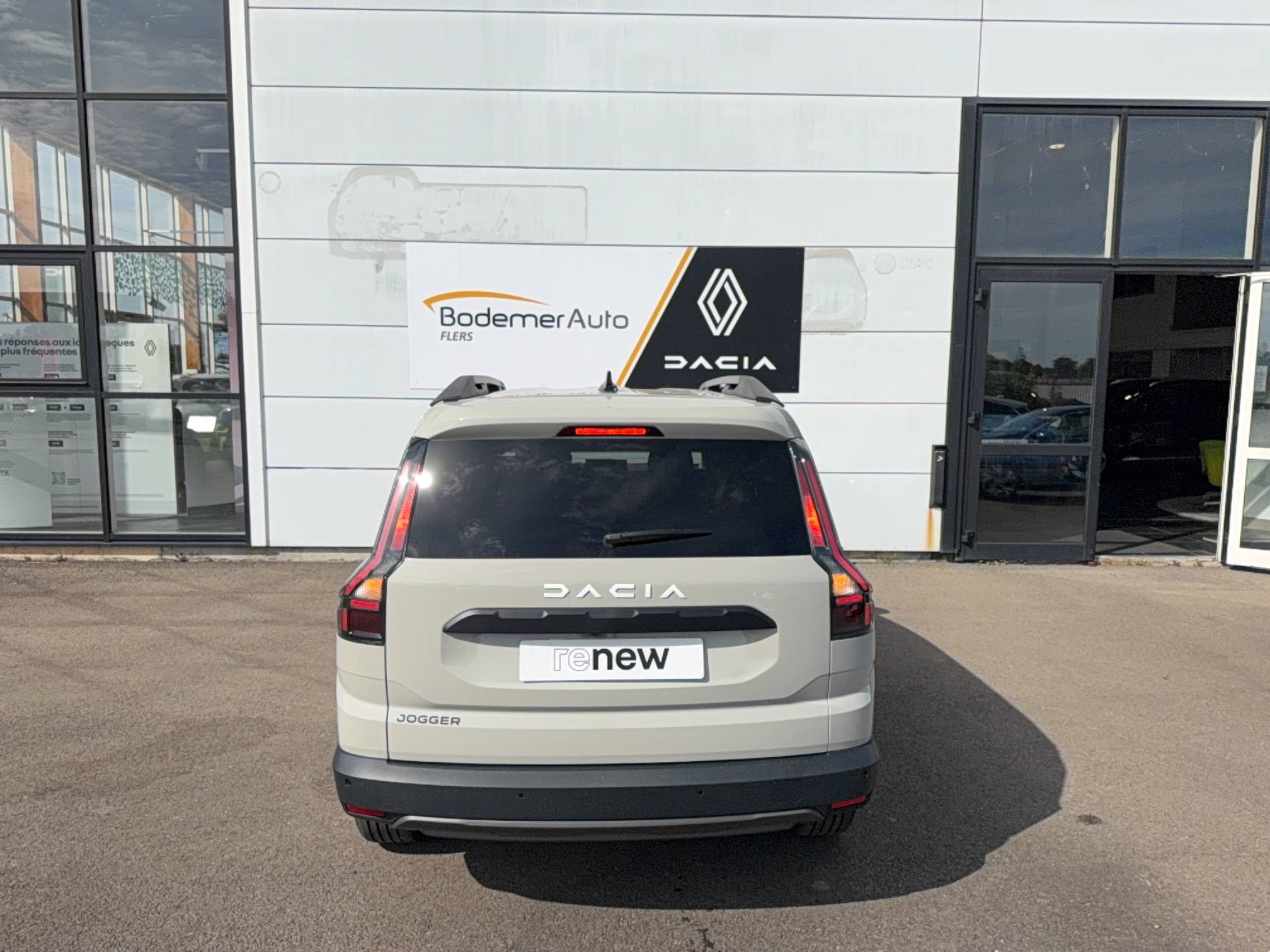 Vente en ligne Dacia Jogger Jogger ECO-G 120 auto 7 pl au prix de 25 300 €