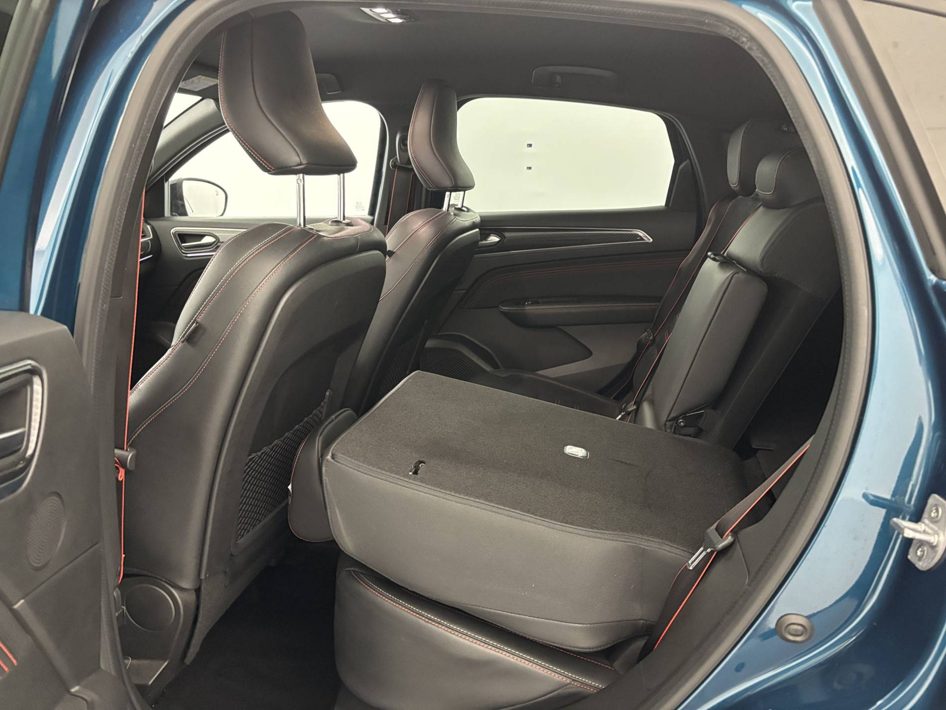 Vente en ligne Renault Arkana  E-Tech 145 - 21B au prix de 17 990 €