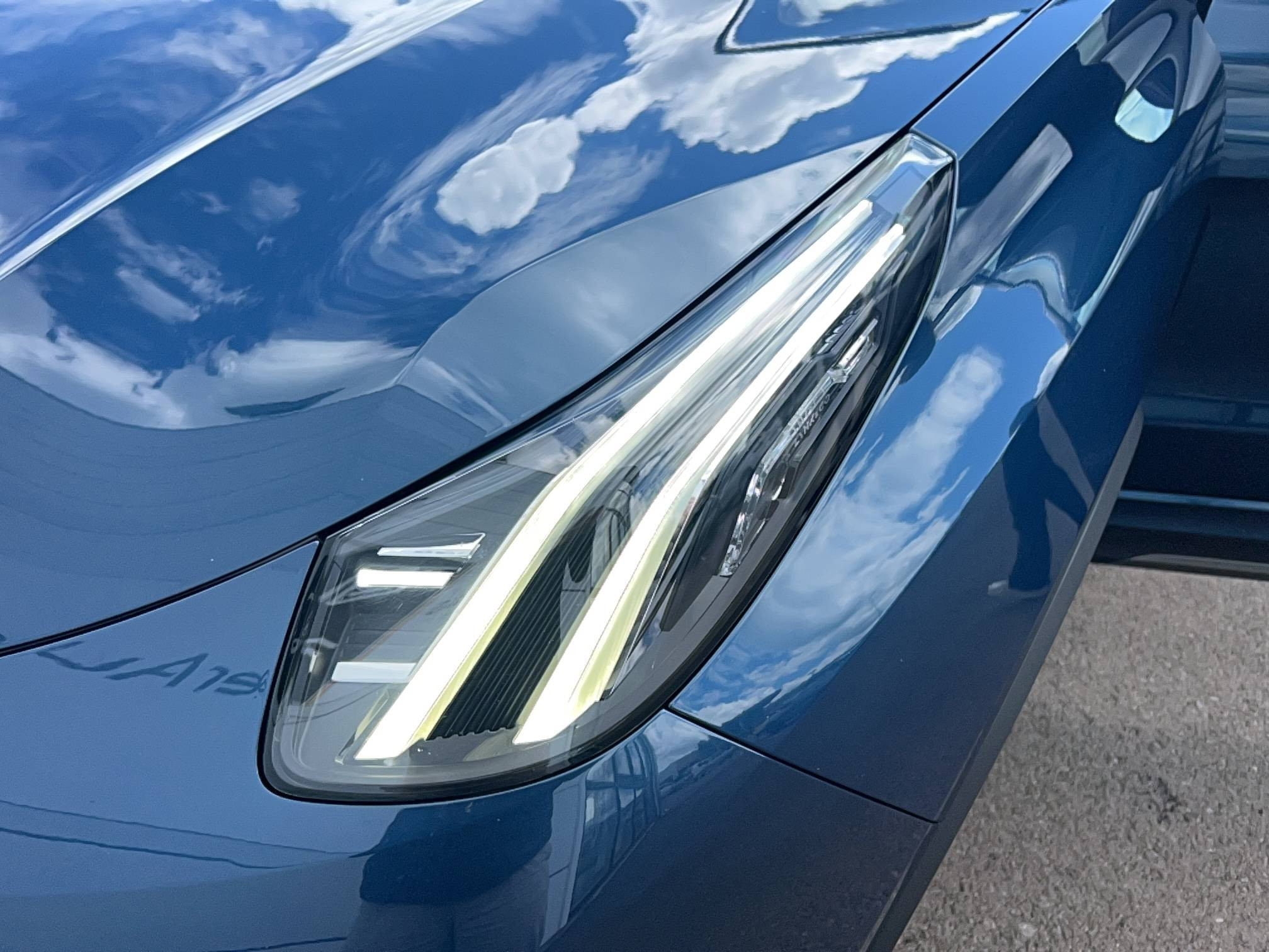 Vente en ligne Lynk&Co 01  1.5 HEV 197 ch DCTH7 au prix de 20 490 €