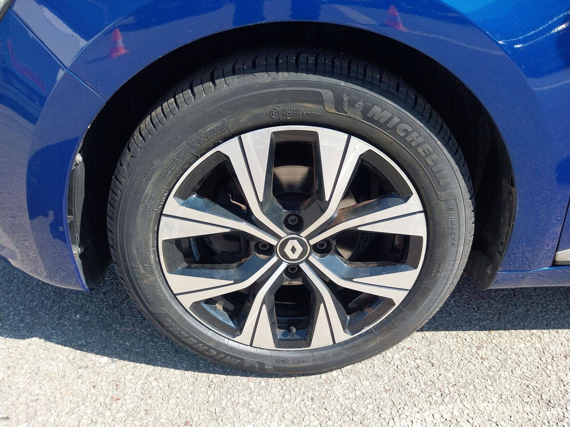 Vente en ligne Renault Clio 5 Clio TCe 100 GPL au prix de 14 990 €