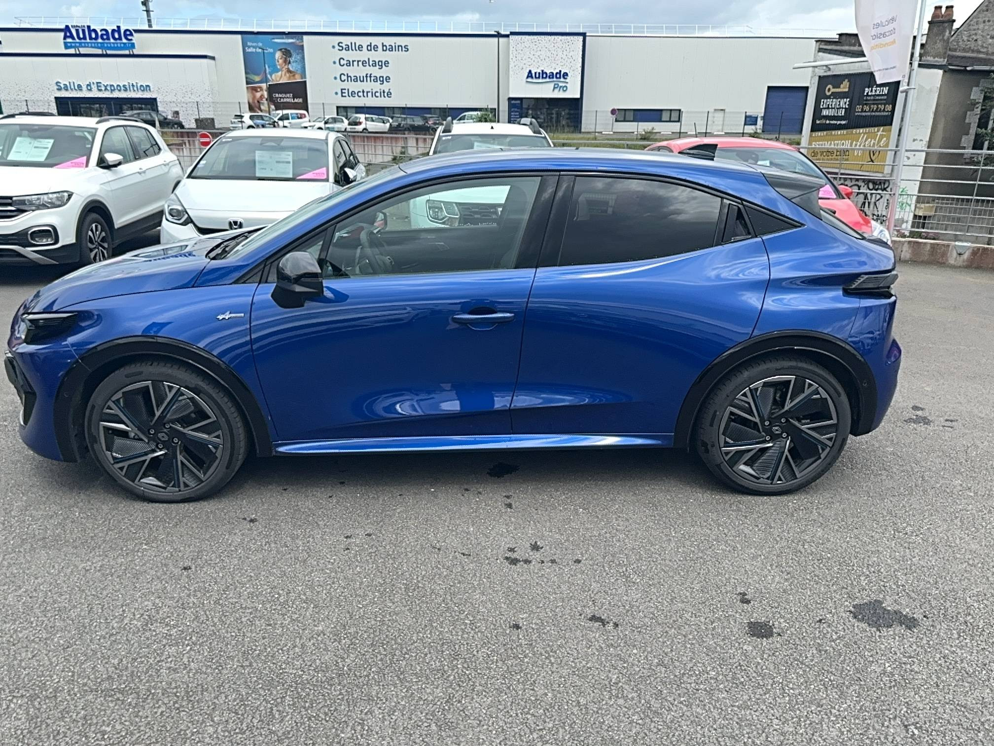 Vente en ligne Renault Clio 6 Clio E-Tech full hybrid 160 ch au prix de 27 990 €