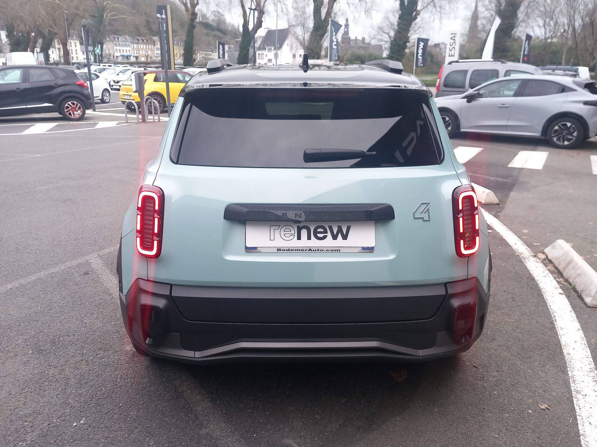 Vente en ligne Renault R4 E-Tech  150 ch autonomie confort au prix de 34 990 €