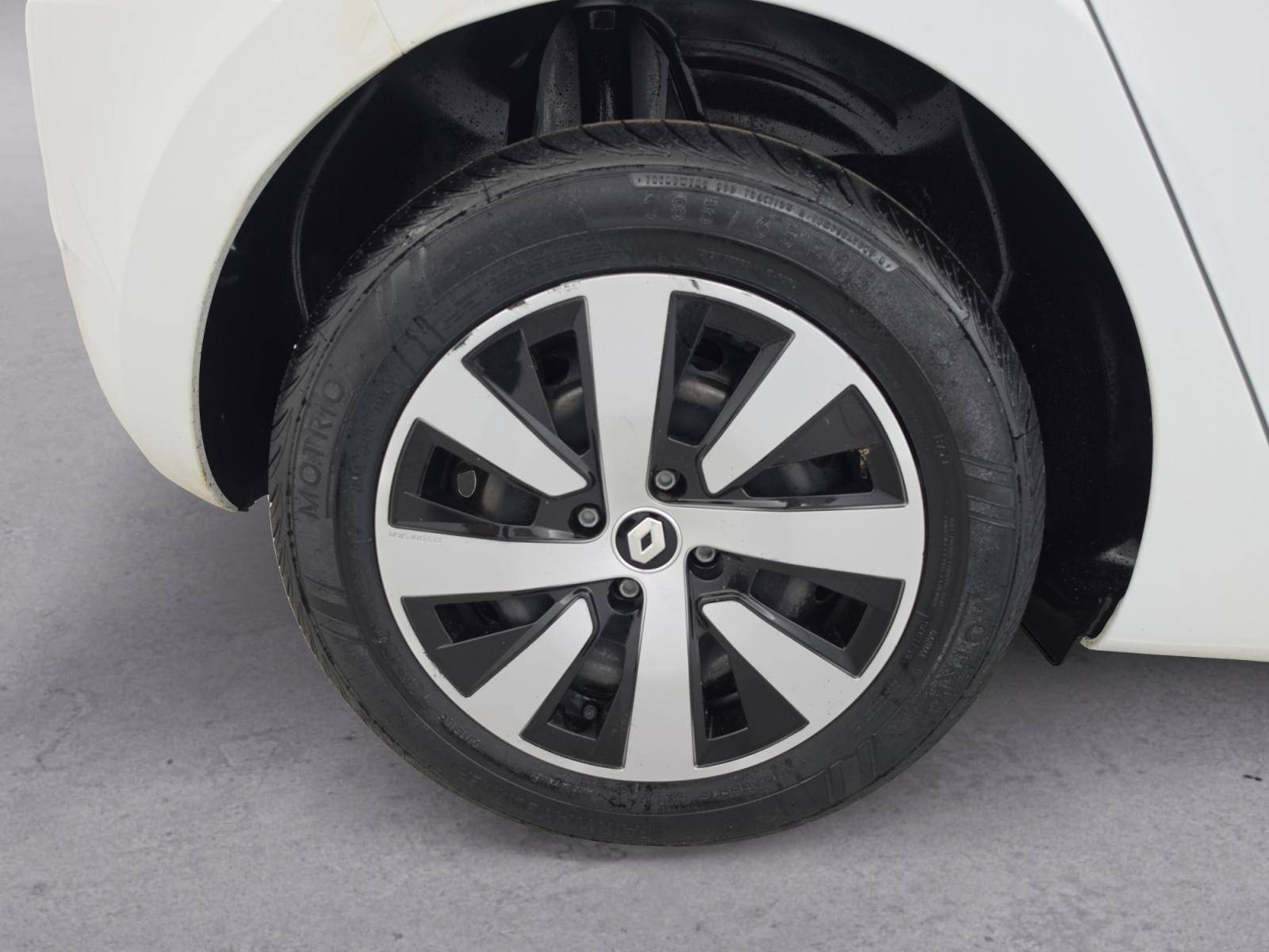 Vente en ligne Renault Clio 5 Clio TCe 90 au prix de 13 990 €
