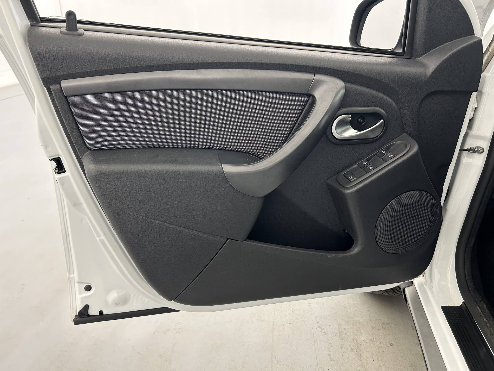 Vente en ligne Dacia Duster  dCi 110 4x2 au prix de 13 900 €