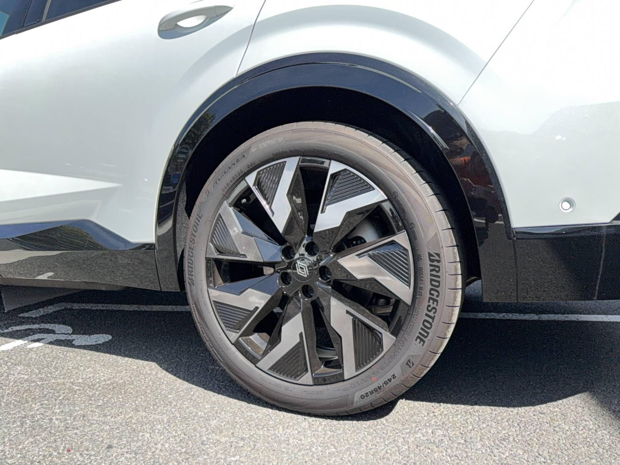 Vente en ligne Renault Rafale  E-Tech full hybrid 200 ch au prix de 46 990 €