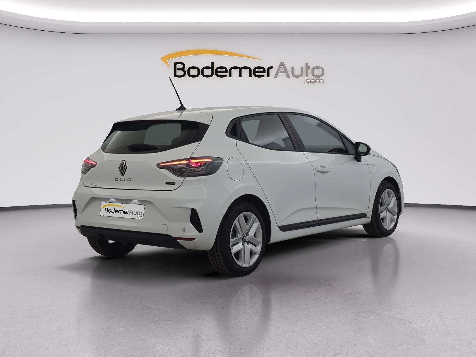 Vente en ligne Renault Clio 5 Clio E-Tech full hybrid 145 au prix de 16 490 €
