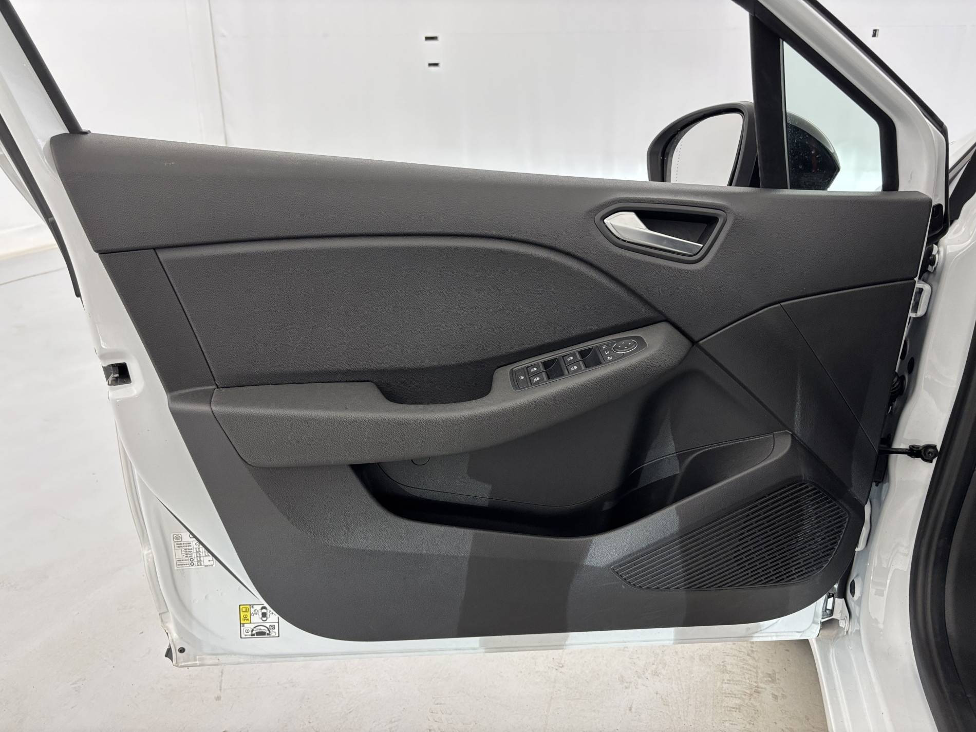 Vente en ligne Renault Clio 5 Clio TCe 90 au prix de 14 900 €