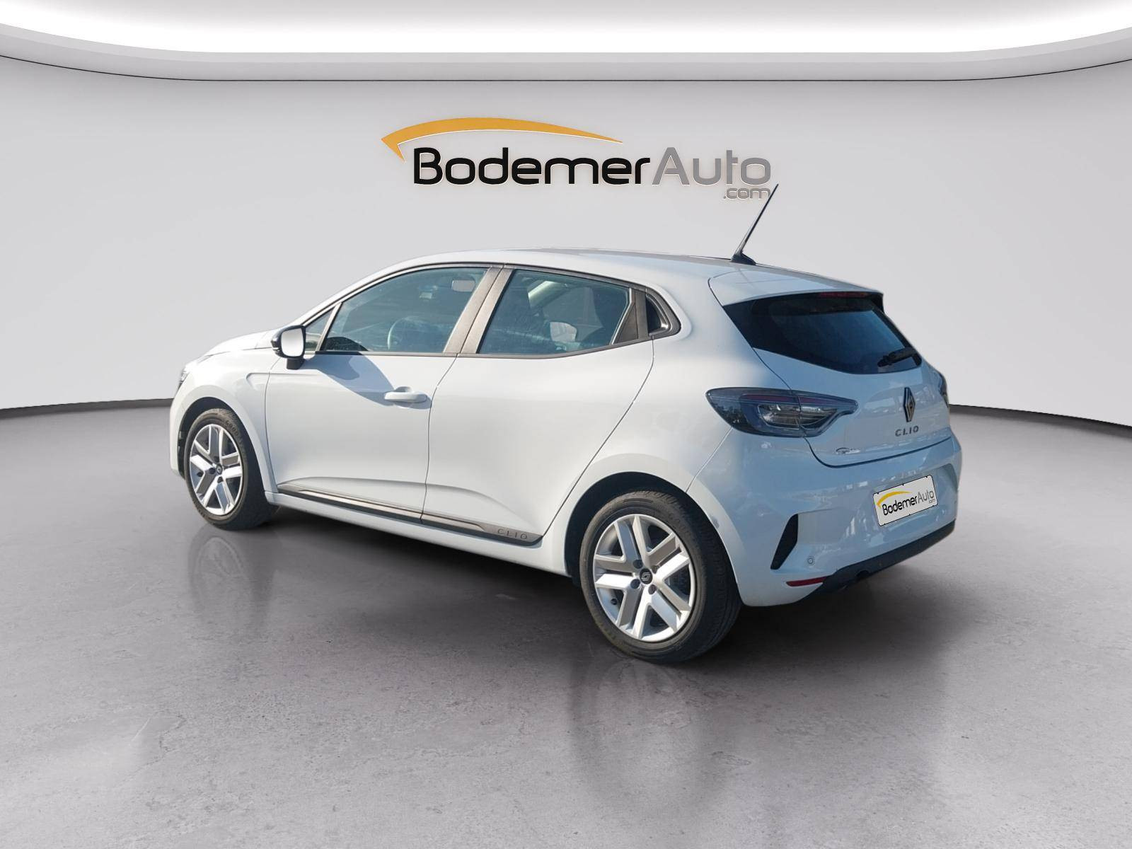 Vente en ligne Renault Clio 5 Clio TCe 90 ch GSR2 au prix de 15 790 €