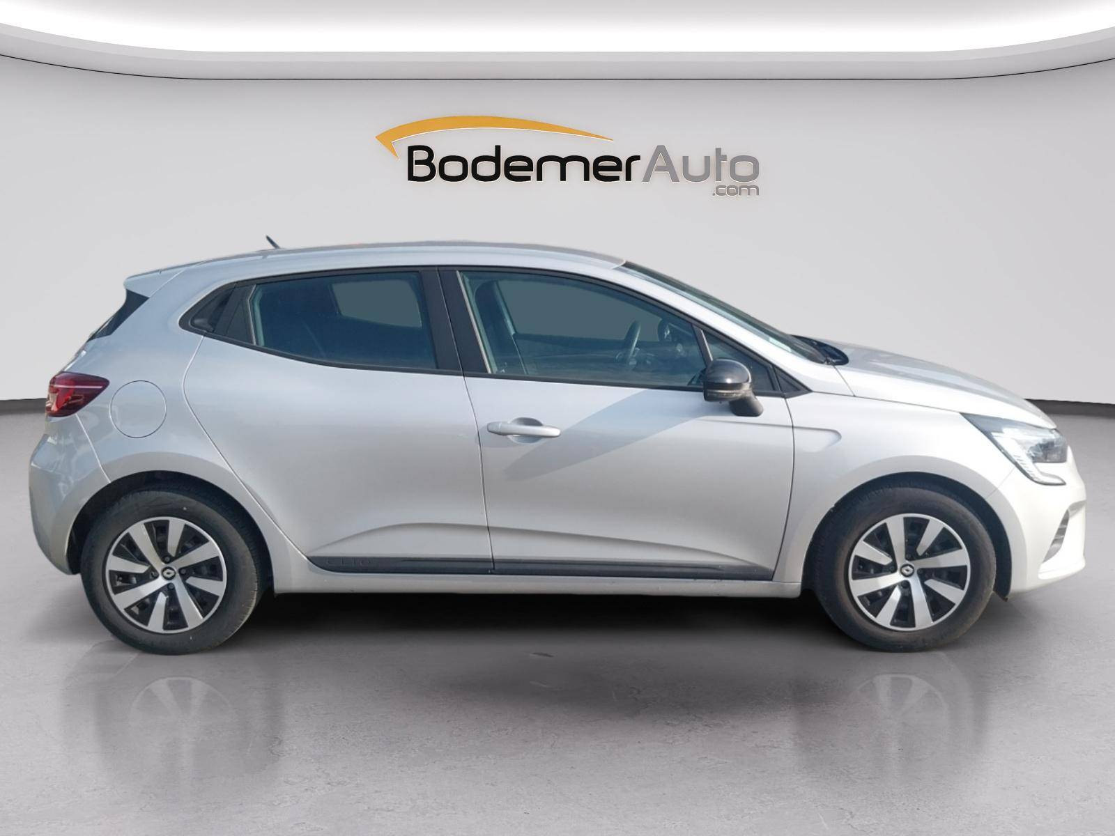 Vente en ligne Renault Clio 5 Clio TCe 90 au prix de 14 890 €