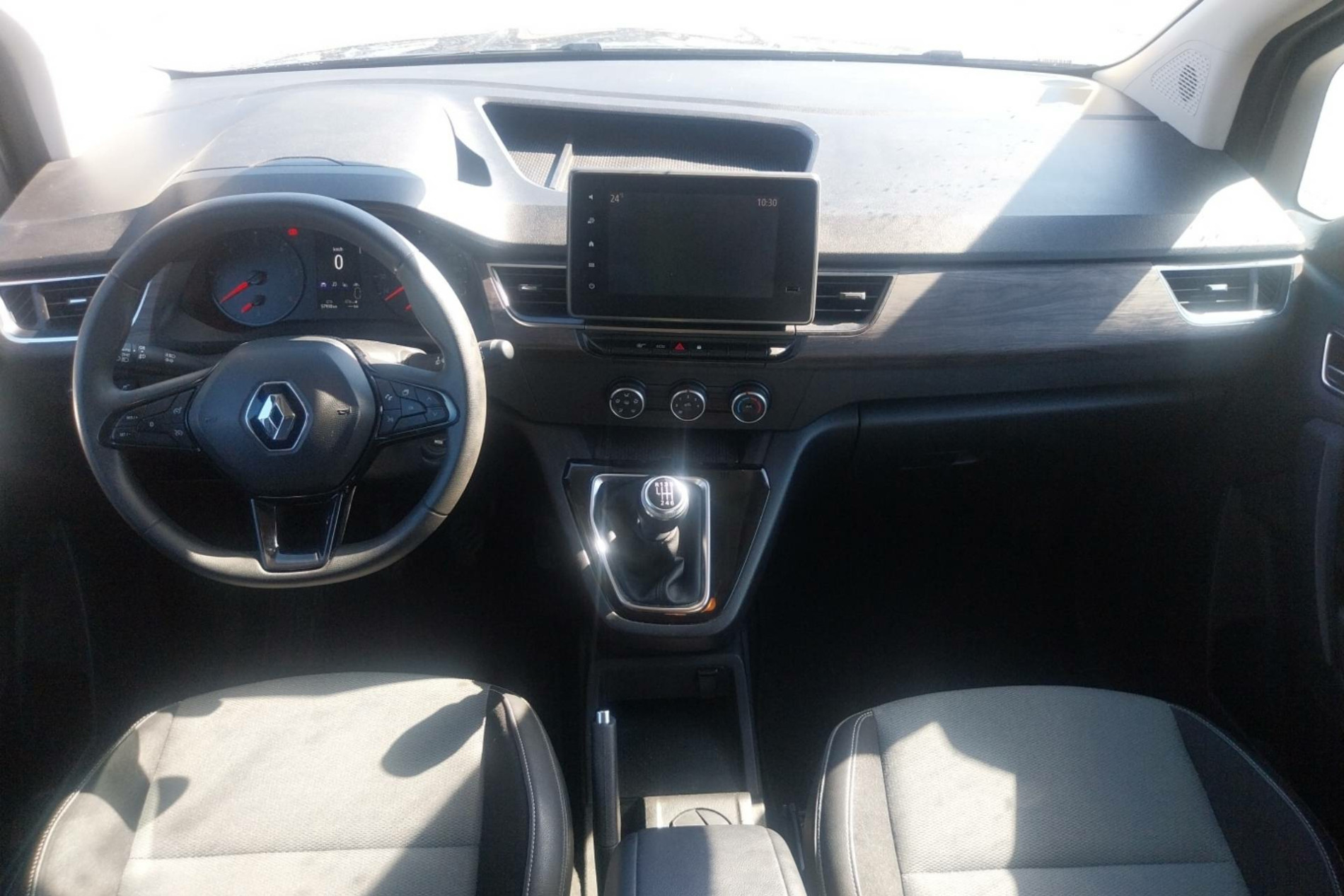 Vente en ligne Renault Kangoo  Blue dCi 95 au prix de 20 800 €