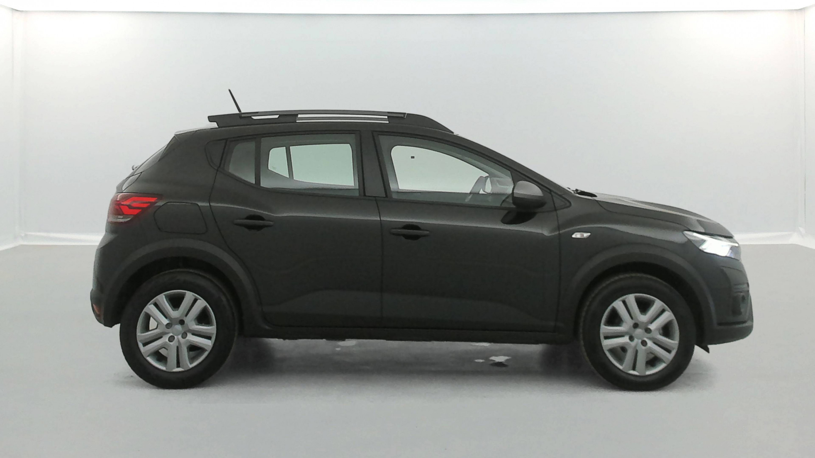 Vente en ligne Dacia Sandero  ECO-G 100 au prix de 14 600 €