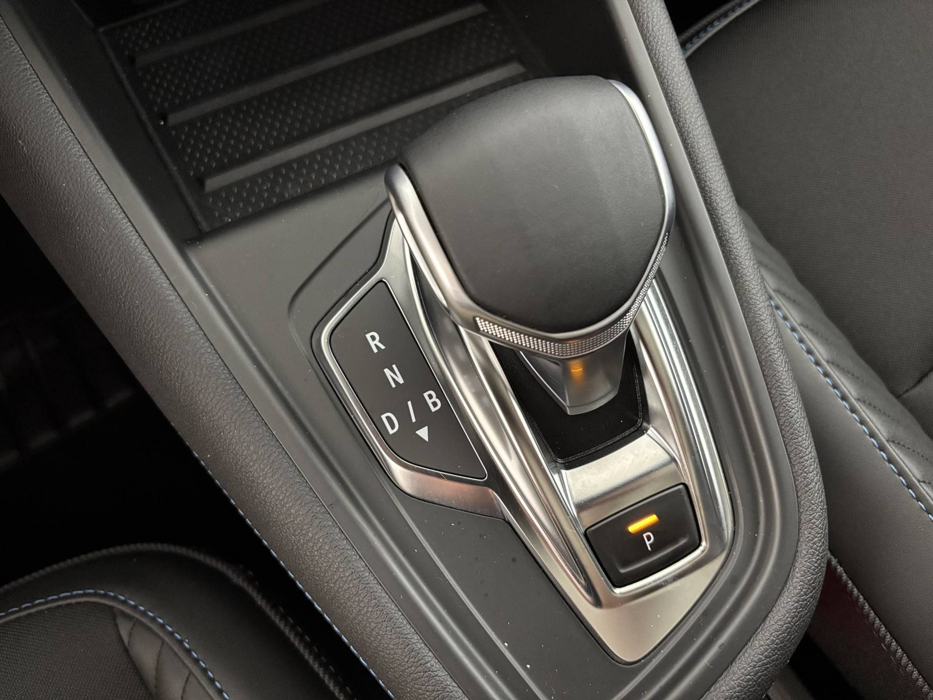 Vente en ligne Renault Symbioz  E-Tech full hybrid 145 au prix de 27 990 €
