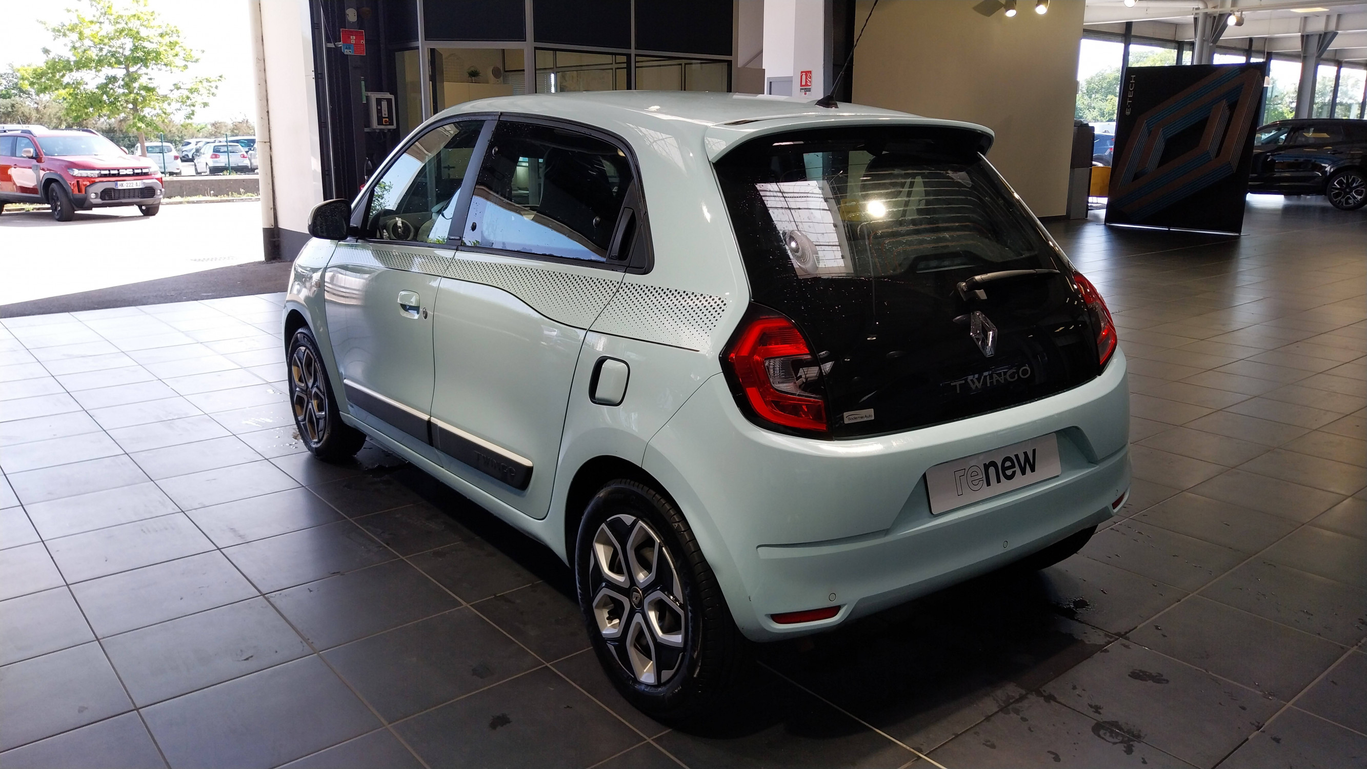 Vente en ligne Renault Twingo 3  SCe 65 - 21 au prix de 11 990 €