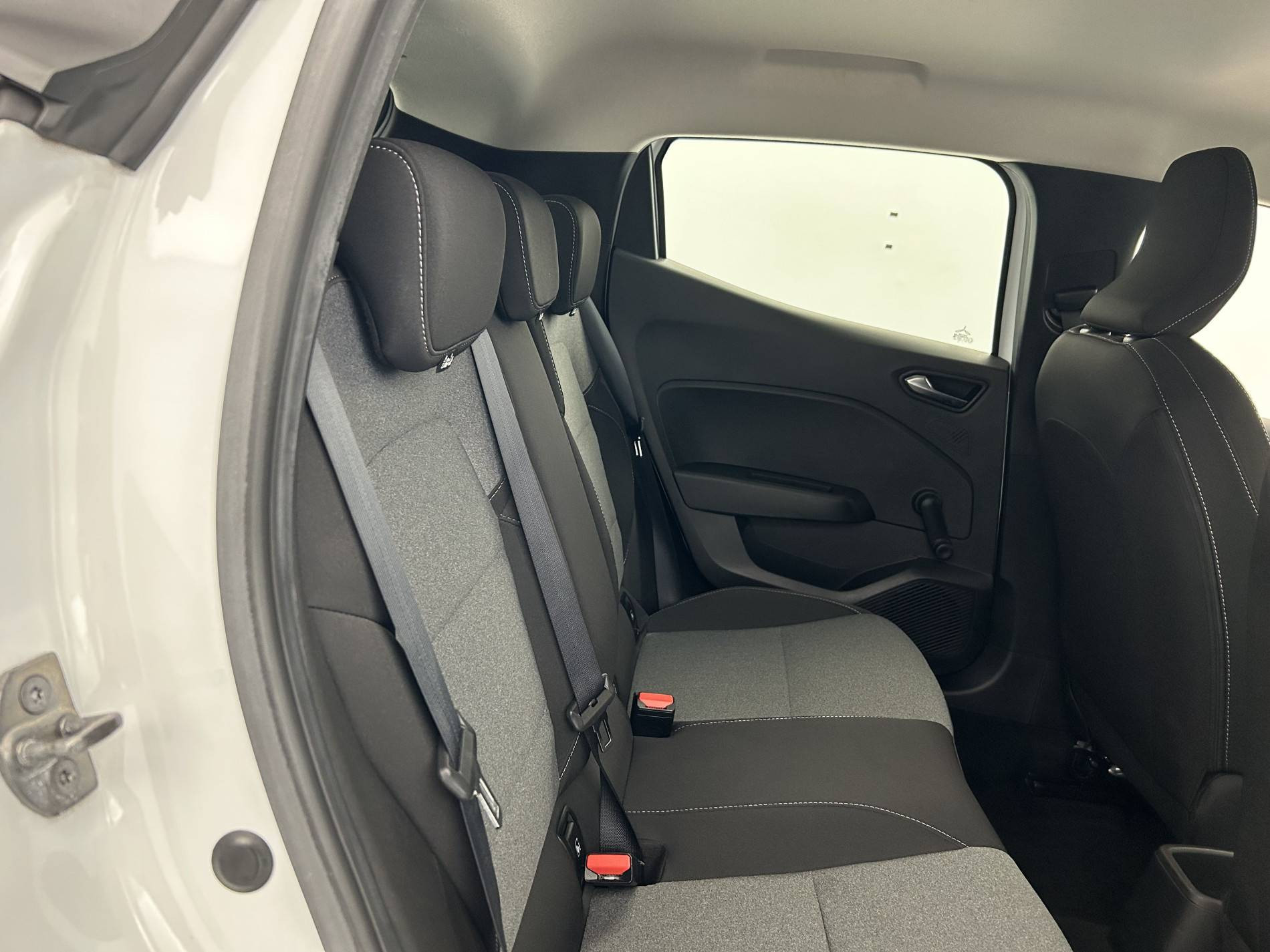 Vente en ligne Renault Clio 5 Clio Blue dCi 100 au prix de 14 990 €