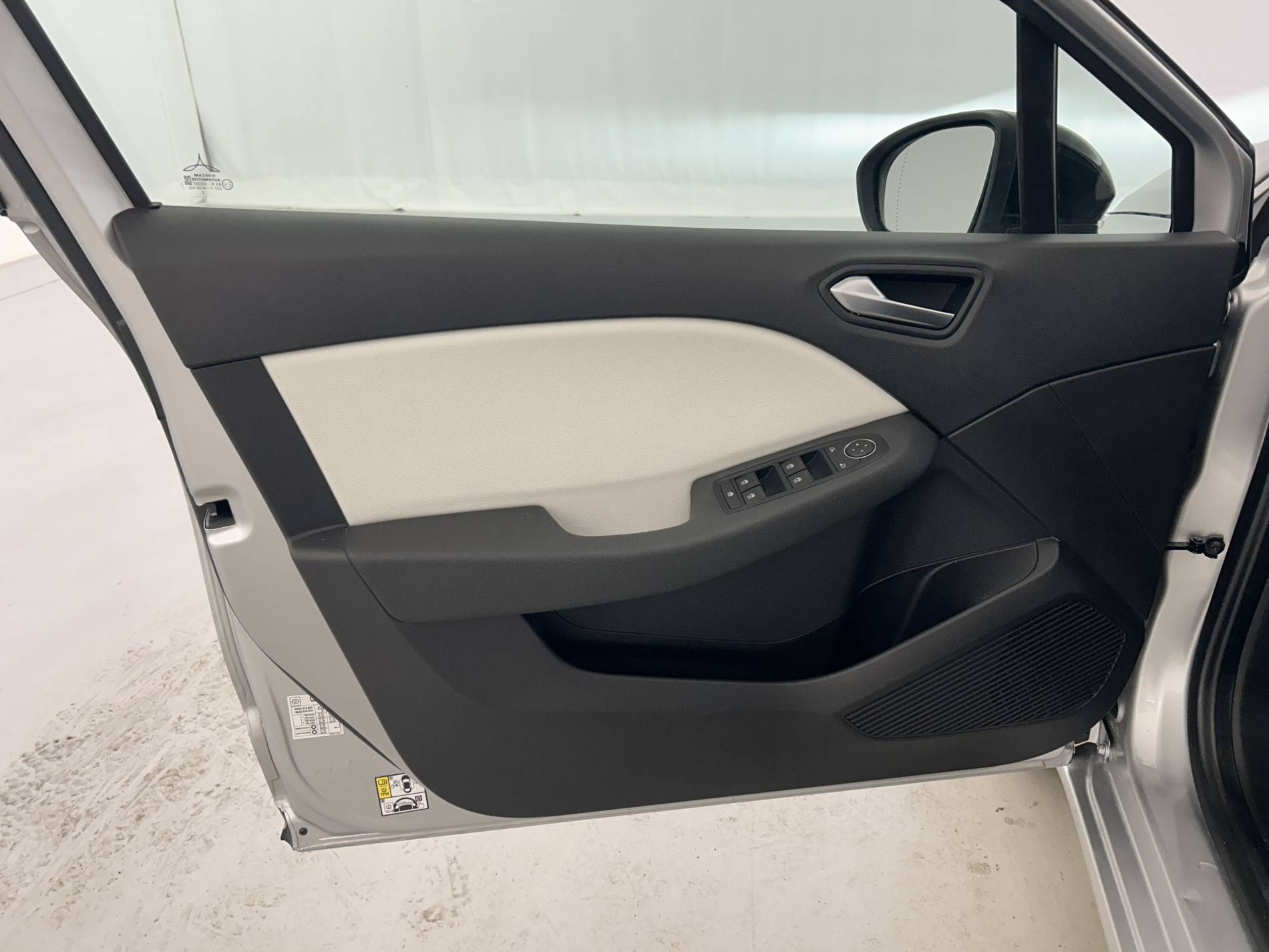Vente en ligne Renault Clio 5 Clio TCe 90 au prix de 14 990 €