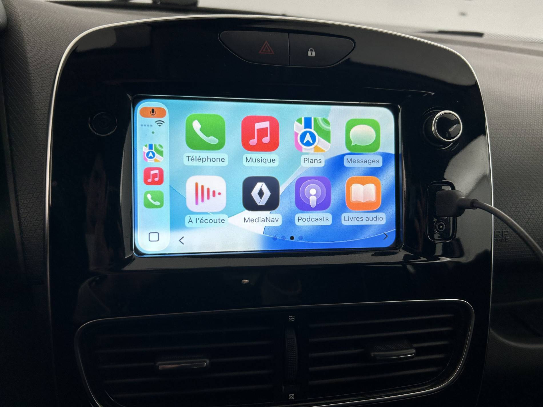 Vente en ligne Renault Clio 4 Clio dCi 75 E6C au prix de 10 890 €