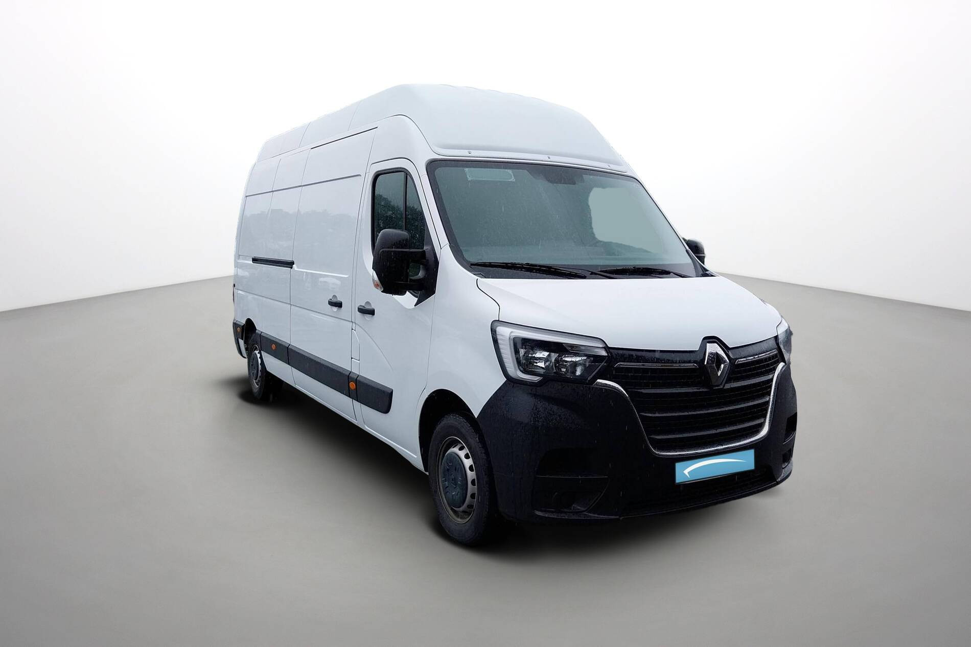Vente en ligne Renault Master Fourgon MASTER FGN TRAC F3500 L3H3 BLUE DCI 135 au prix de 28 990 €