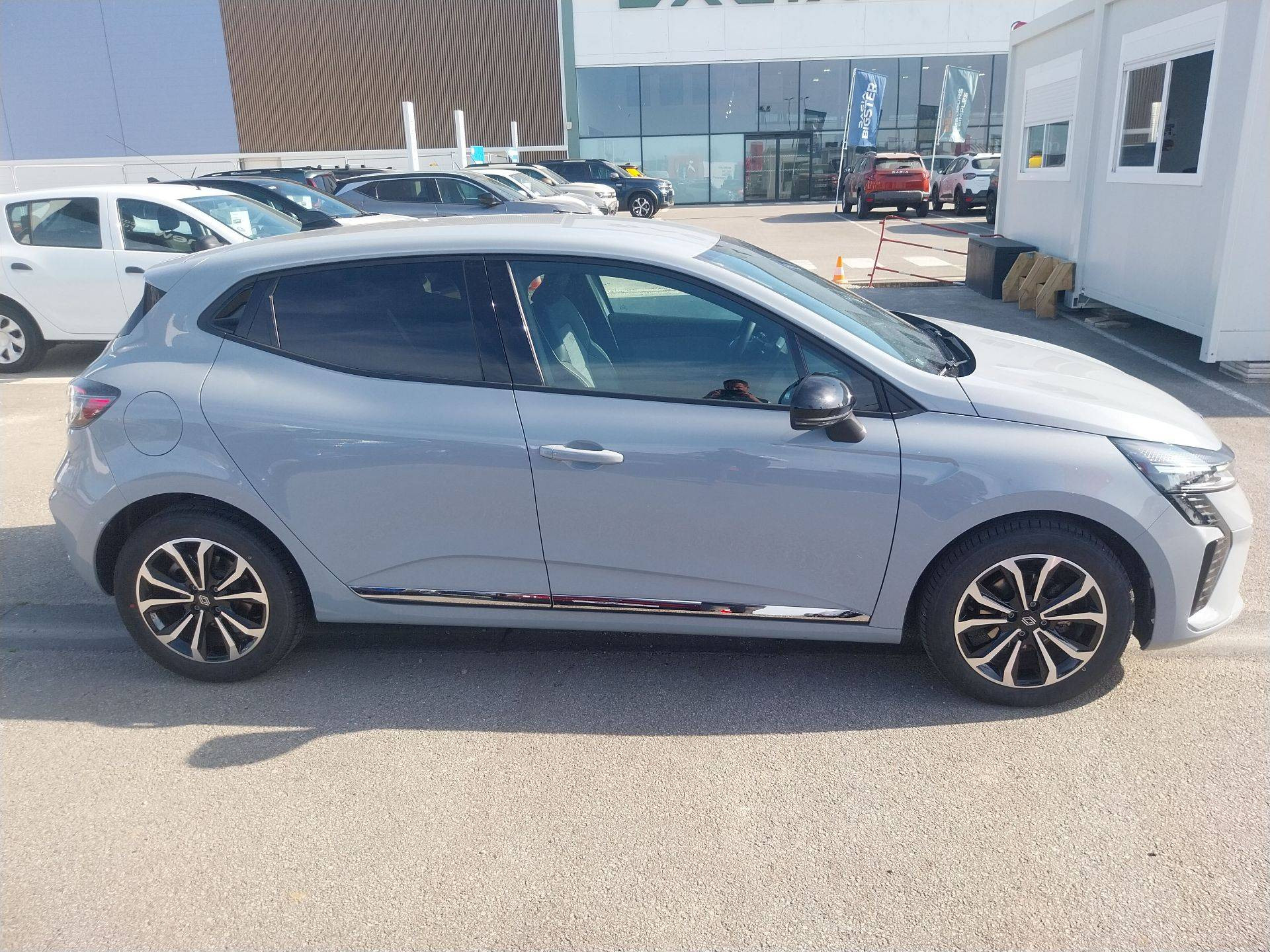 Vente en ligne Renault Clio 5 Clio Eco-G 100 ch GSR2 au prix de 17 990 €