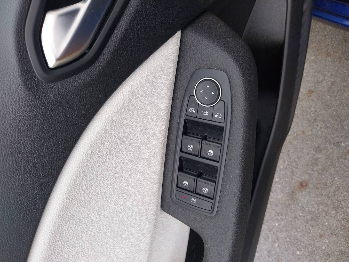 Vente en ligne Renault Clio 5 Clio E-Tech full hybrid 145 au prix de 18 390 €