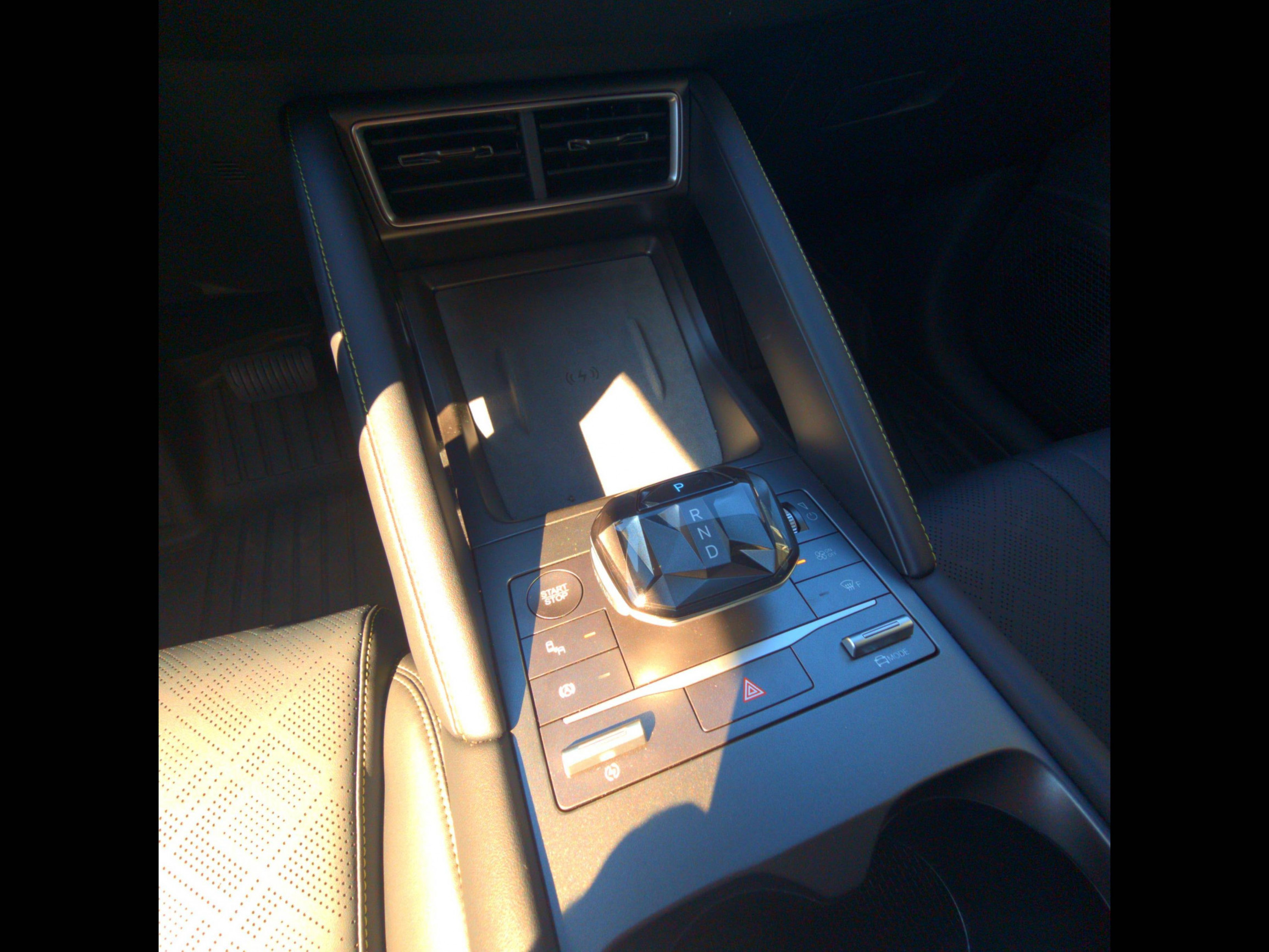 Vente en ligne Byd Atto 2  45.1 kWh 177 ch au prix de 25 990 €