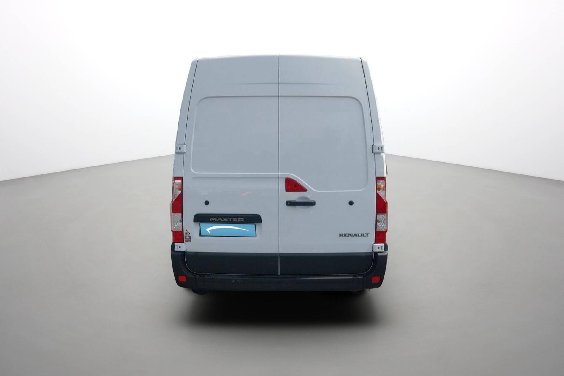 Vente en ligne Renault Master Fourgon MASTER FGN TRAC F3500 L2H2 BLUE DCI 135 au prix de 24 990 €