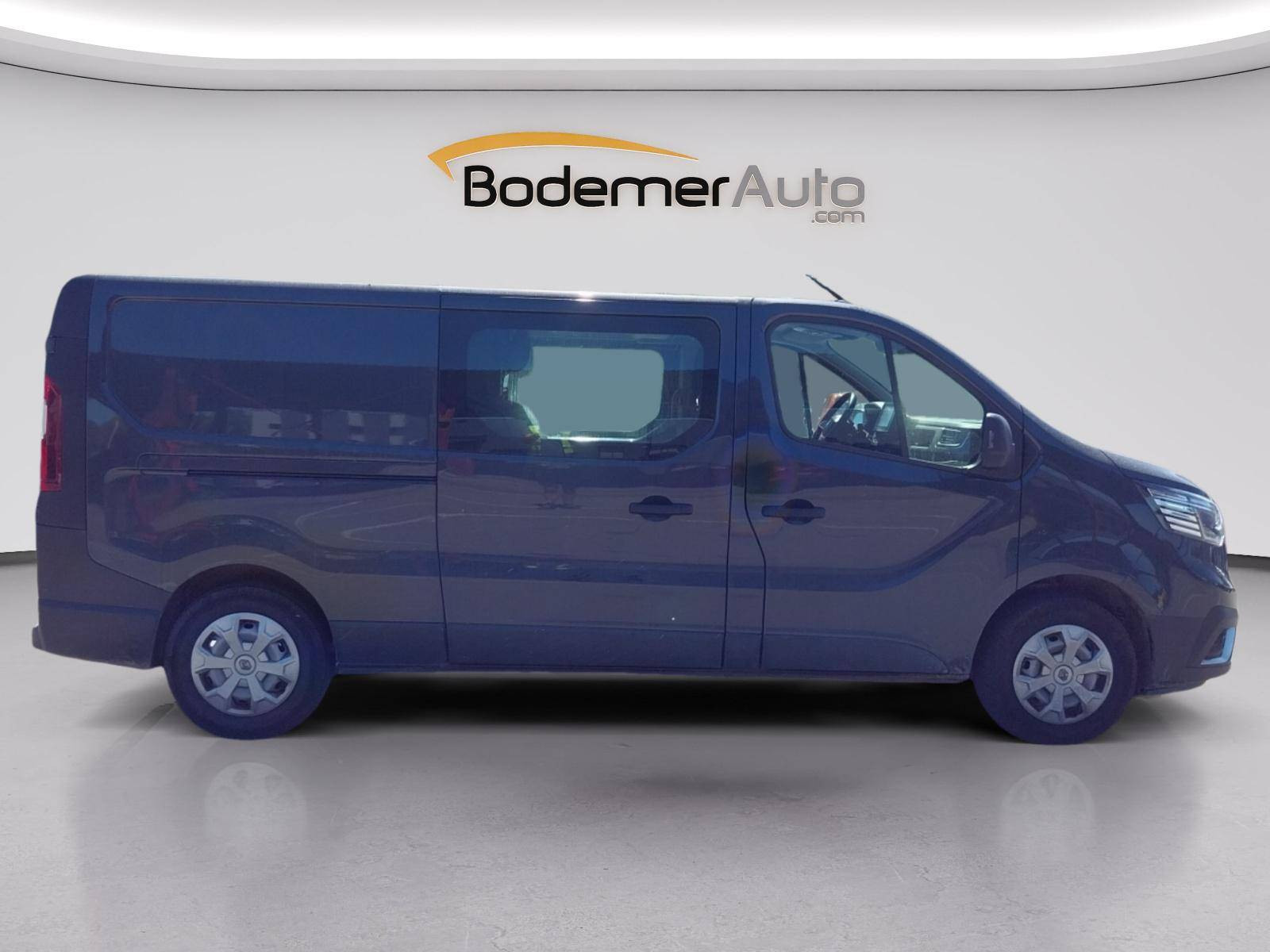 Vente en ligne Renault Trafic Cabine Approfondie TRAFIC CA L2H1 3000 KG BLUE DCI 170 au prix de 29 990 €