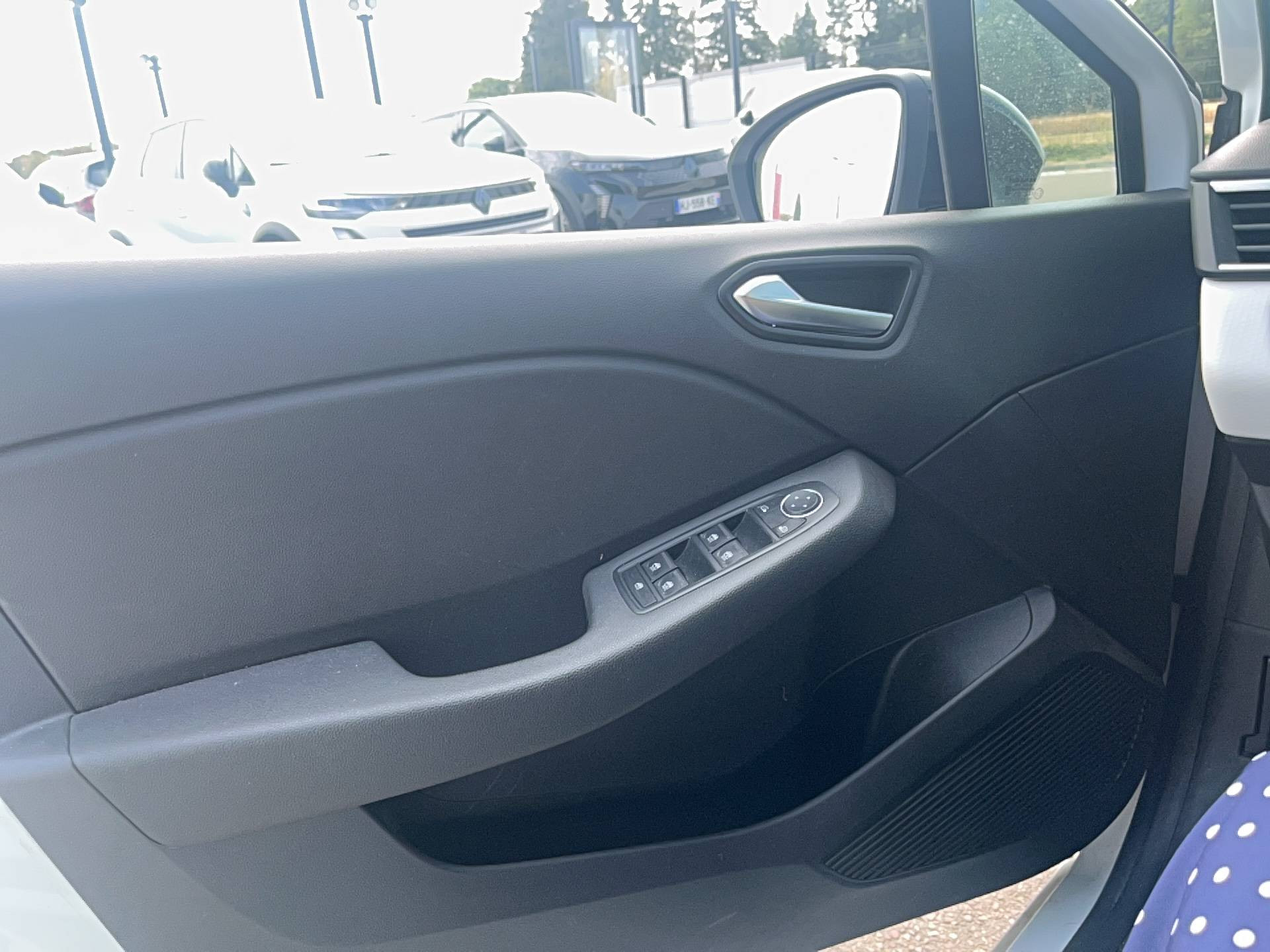 Vente en ligne Renault Clio 5 Clio SCe 65 au prix de 11 791 €