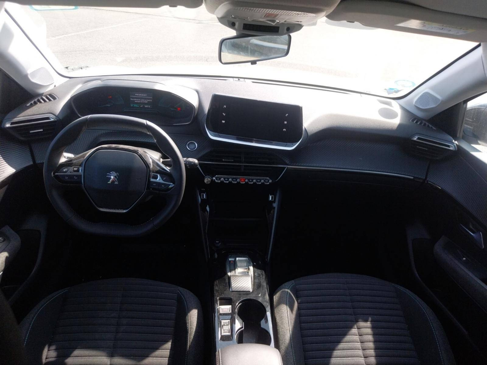 Vente en ligne Peugeot E-208  50 kWh 136ch au prix de 17 890 €