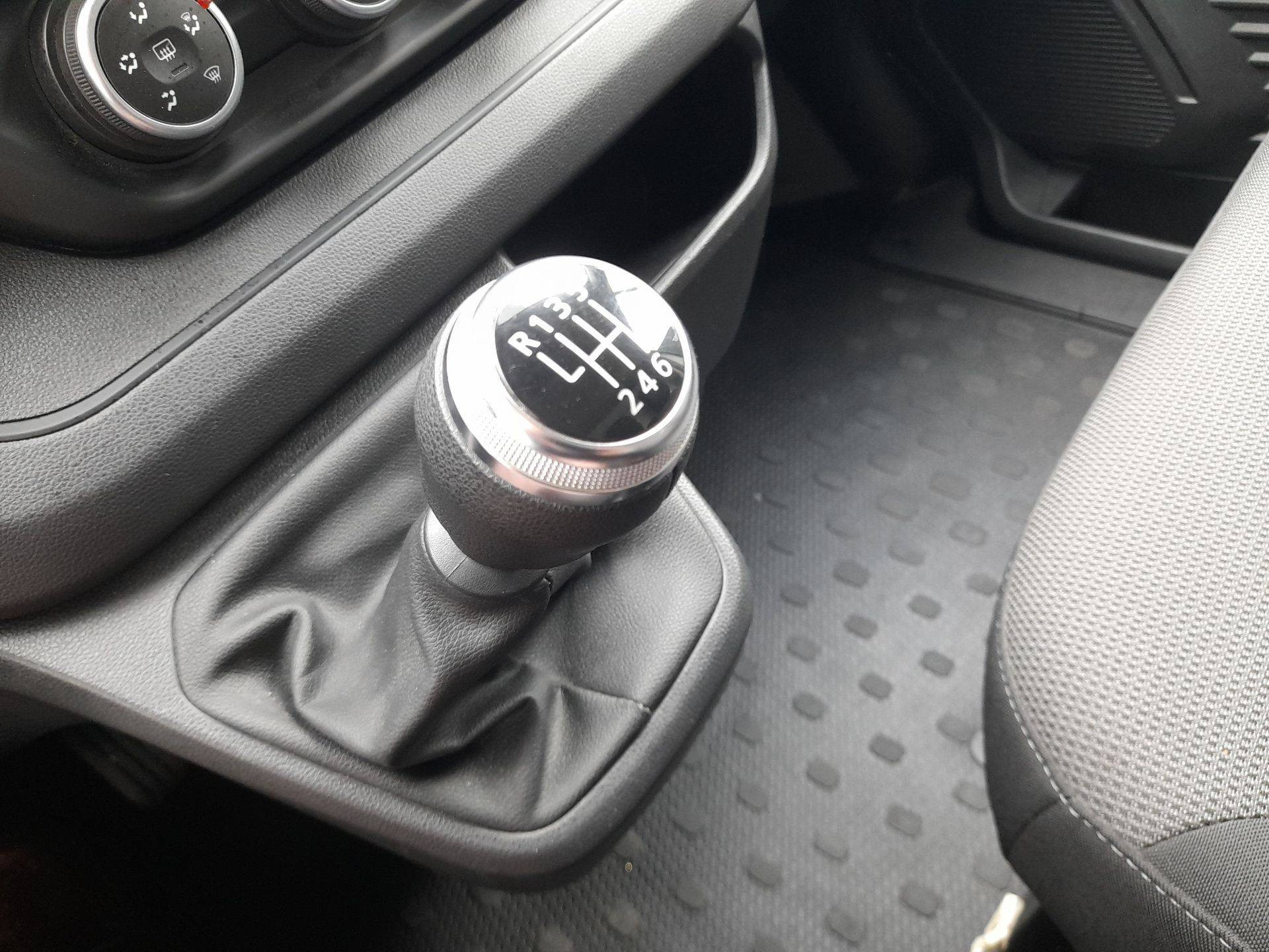 Vente en ligne Renault Trafic 3 Fourgon TRAFIC FGN L1H1 3000 KG BLUE DCI 130 au prix de 23 890 €