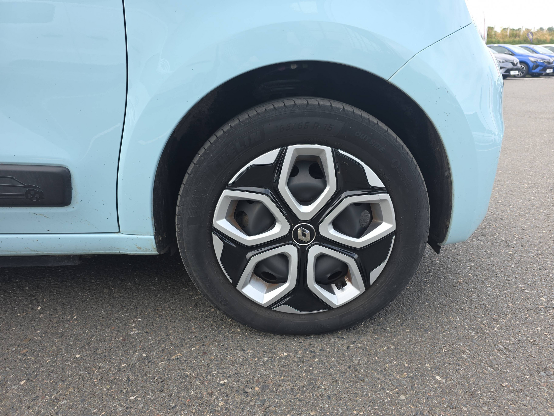 Vente en ligne Renault Twingo Electrique Twingo III E-Tech au prix de 11 990 €