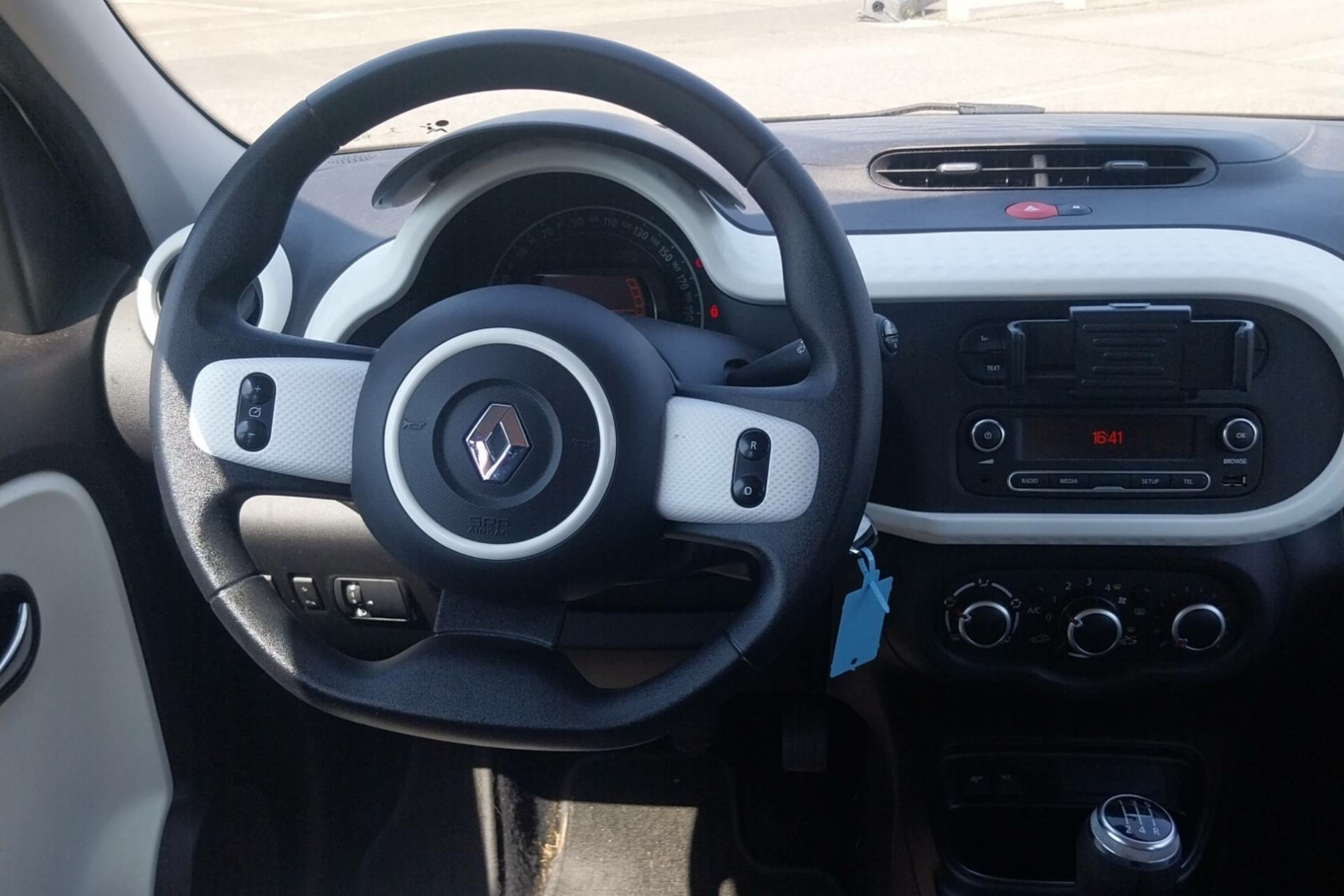 Vente en ligne Renault Twingo 3  TCe 95 au prix de 10 990 €