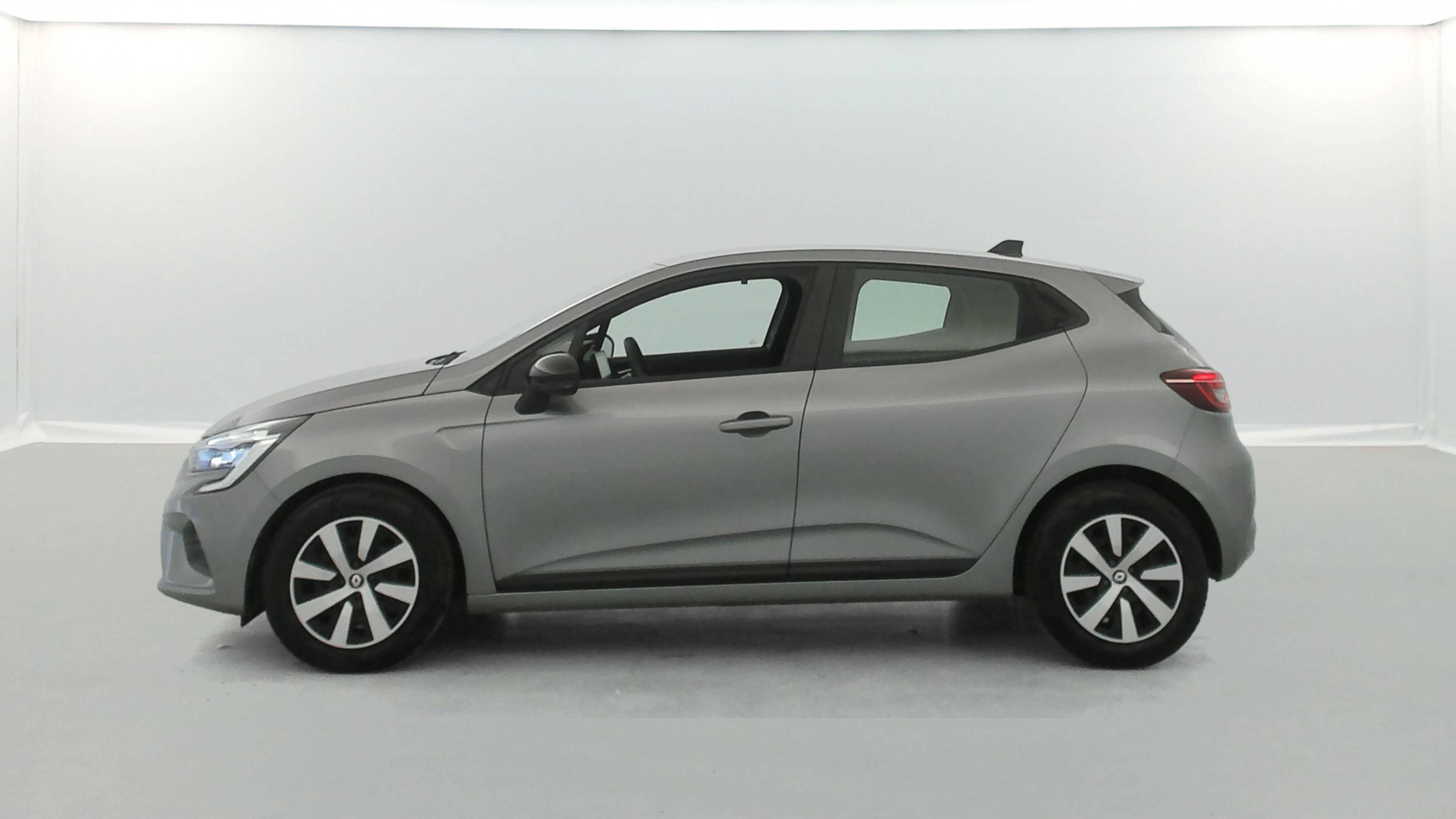 Vente en ligne Renault Clio 5 Clio TCe 90 au prix de 14 490 €