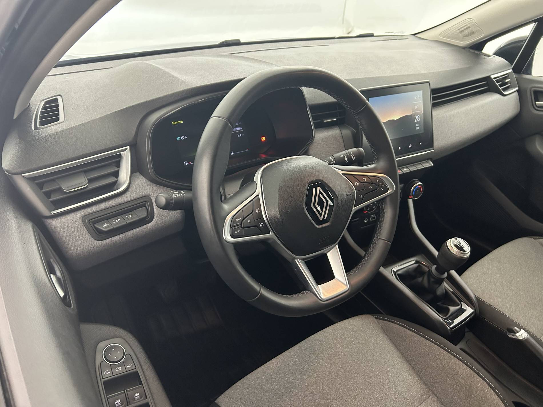 Vente en ligne Renault Clio 5 Clio TCe 90 au prix de 14 790 €