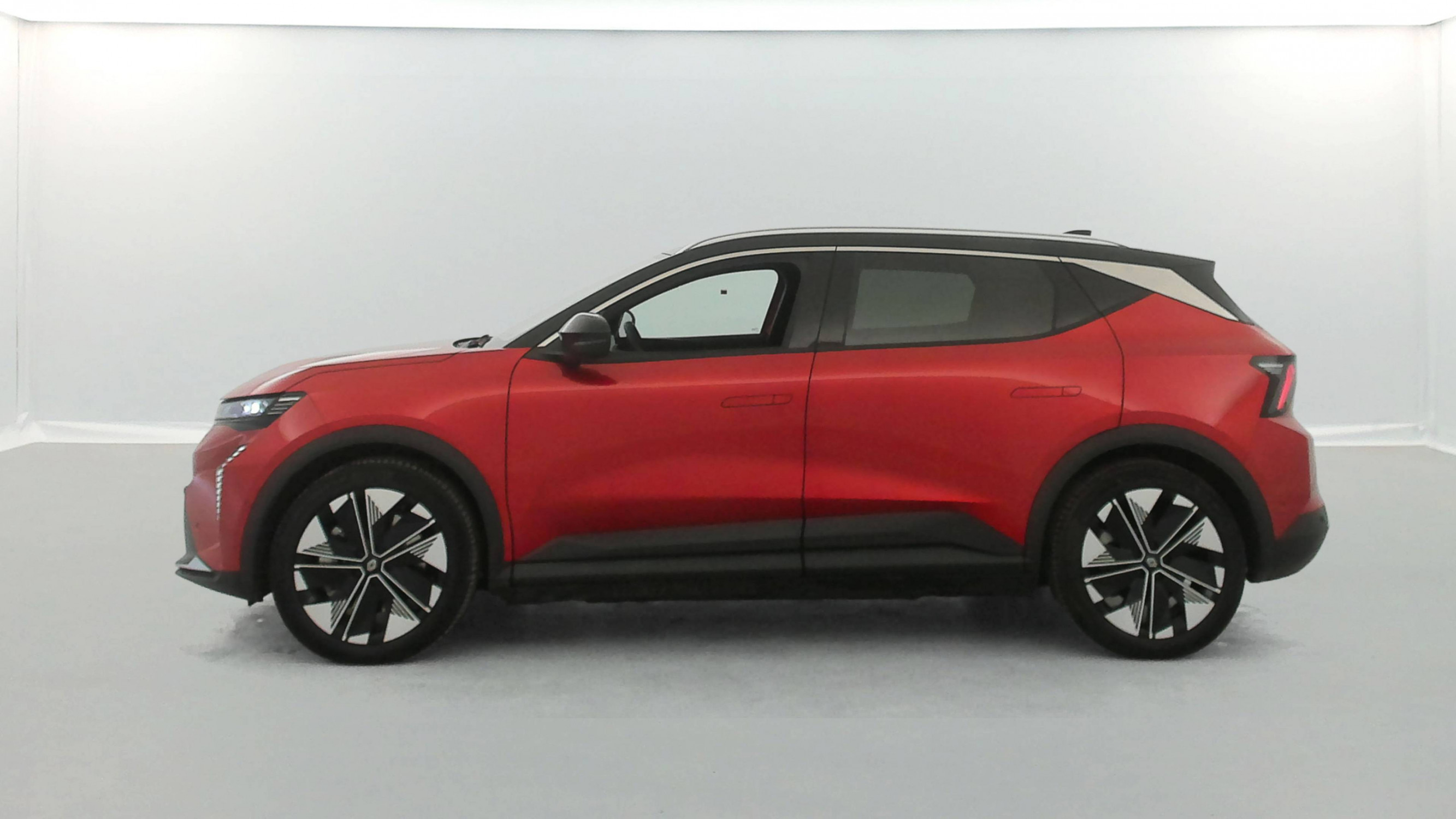 Vente en ligne Renault Scenic E-Tech  220 ch grande autonomie au prix de 37 990 €