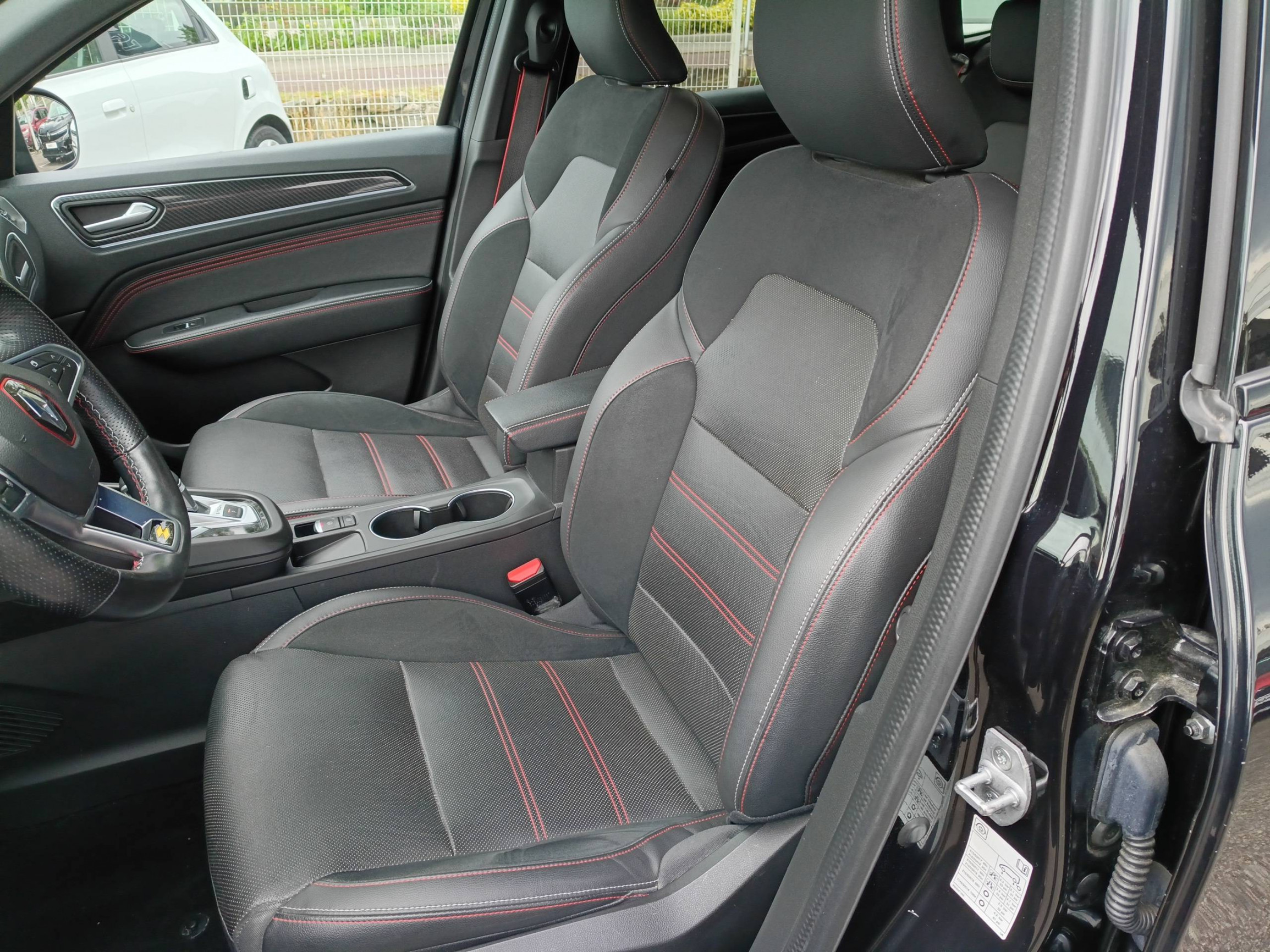 Vente en ligne Renault Arkana  E-Tech 145 - 21B au prix de 20 990 €