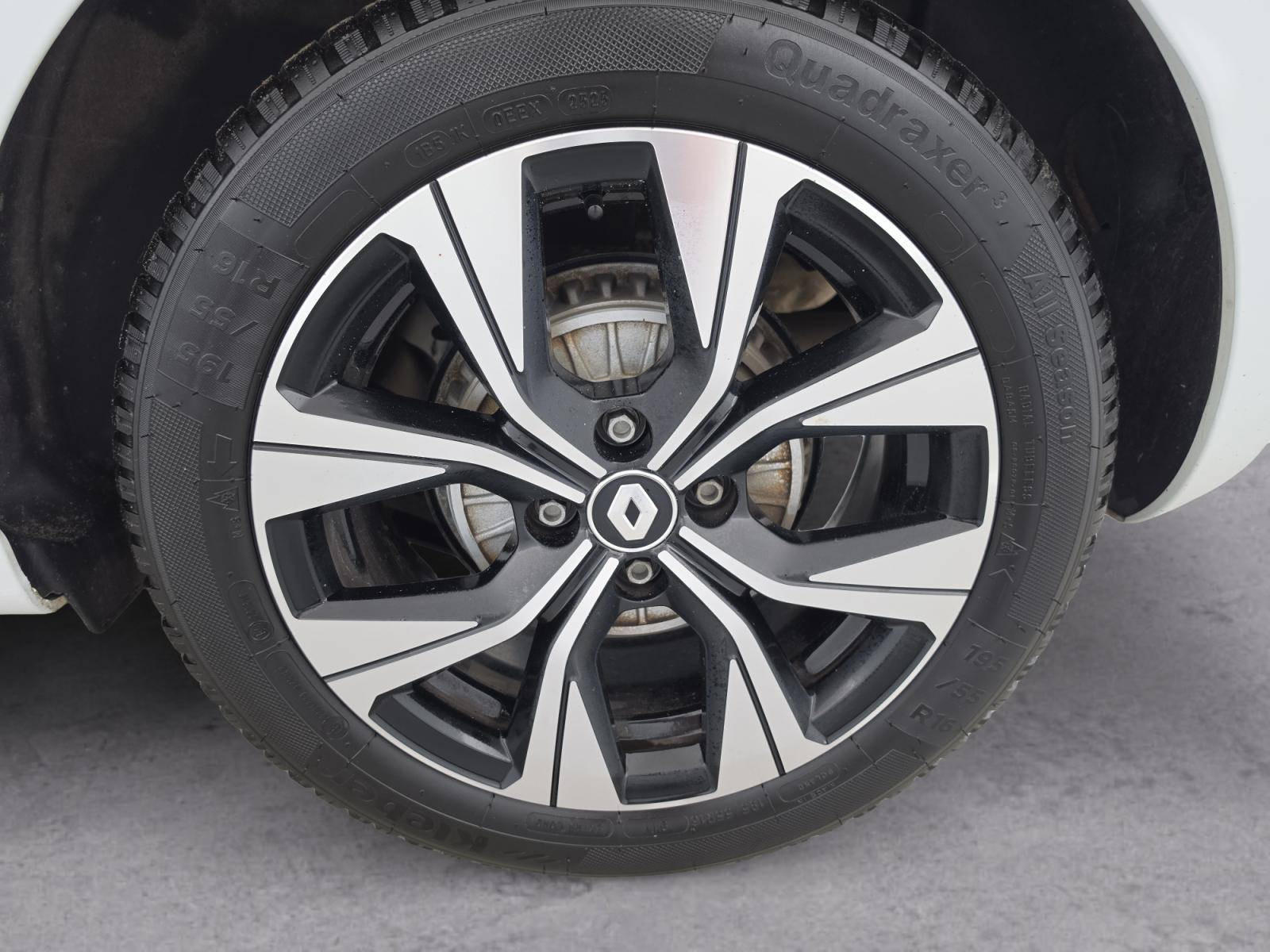 Vente en ligne Renault Clio 5 Clio Blue dCi 100 au prix de 13 291 €