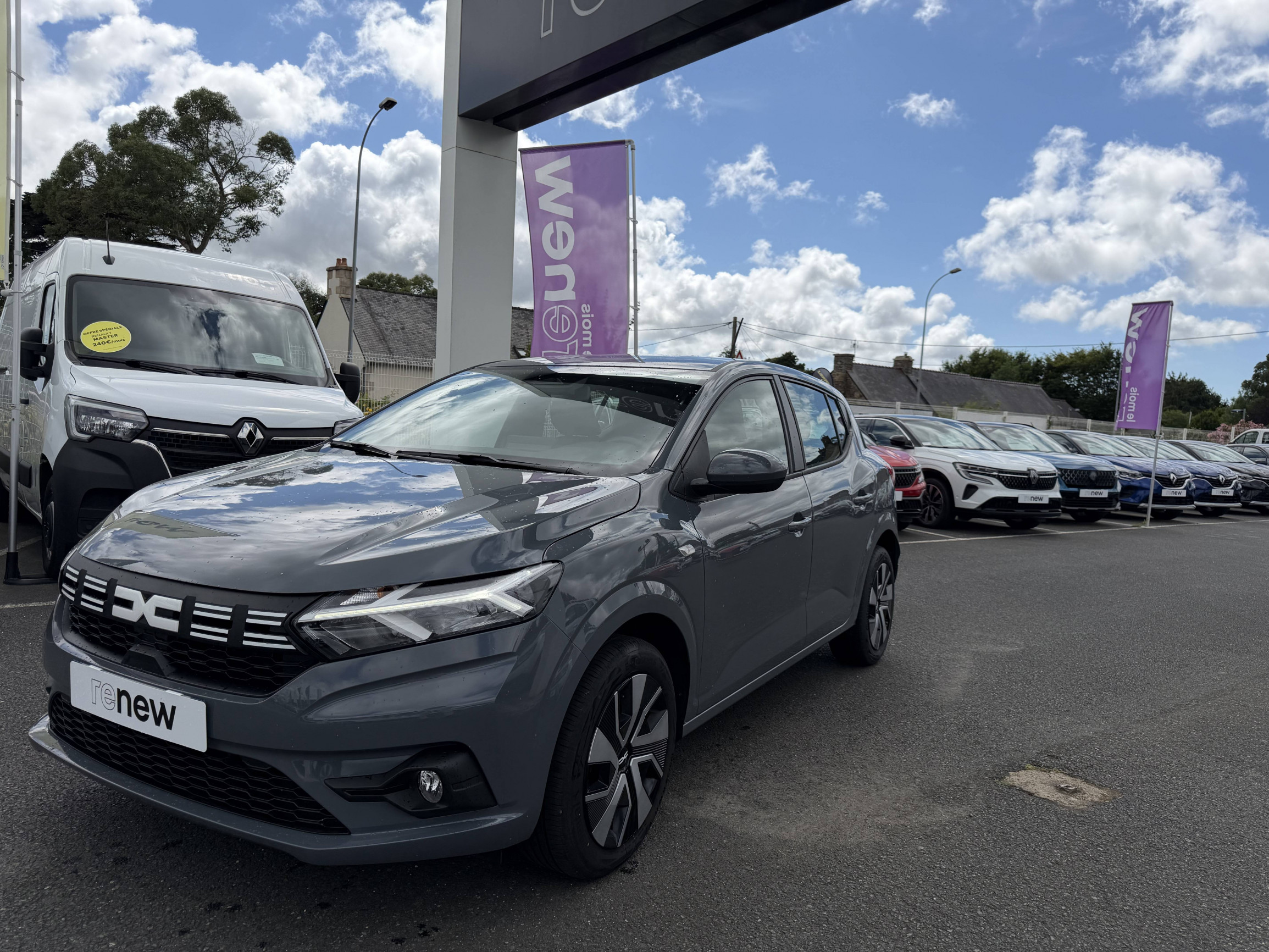 Vente en ligne Dacia Sandero  ECO-G 100 GSR2 au prix de 16 290 €