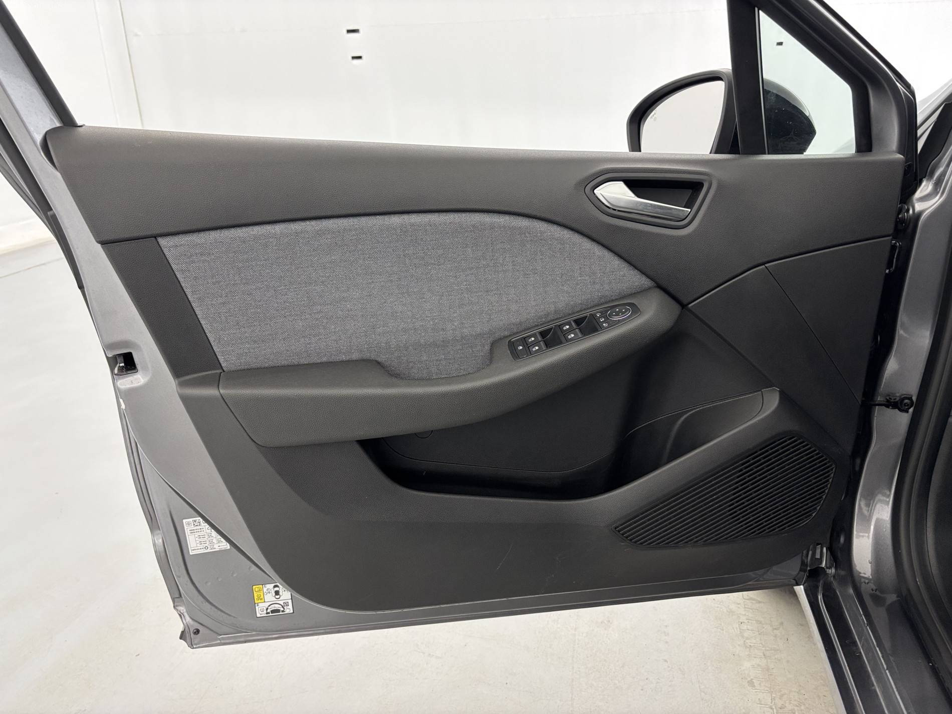Vente en ligne Renault Clio 5 Clio E-Tech full hybrid 145 ch GSR2 au prix de 20 890 €