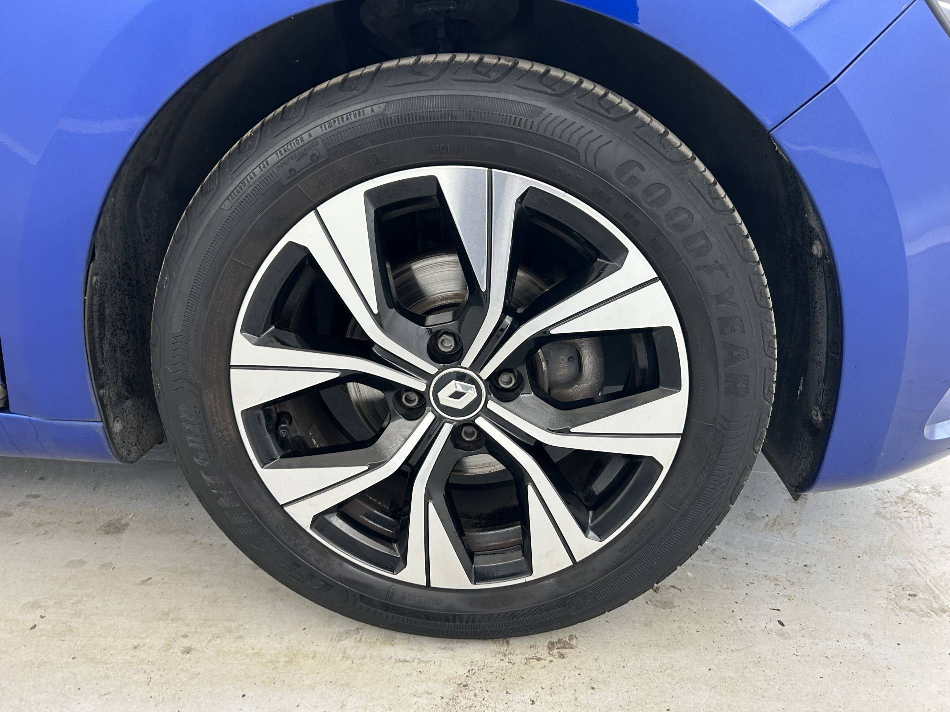 Vente en ligne Renault Clio 5 Clio TCe 100 GPL au prix de 14 990 €