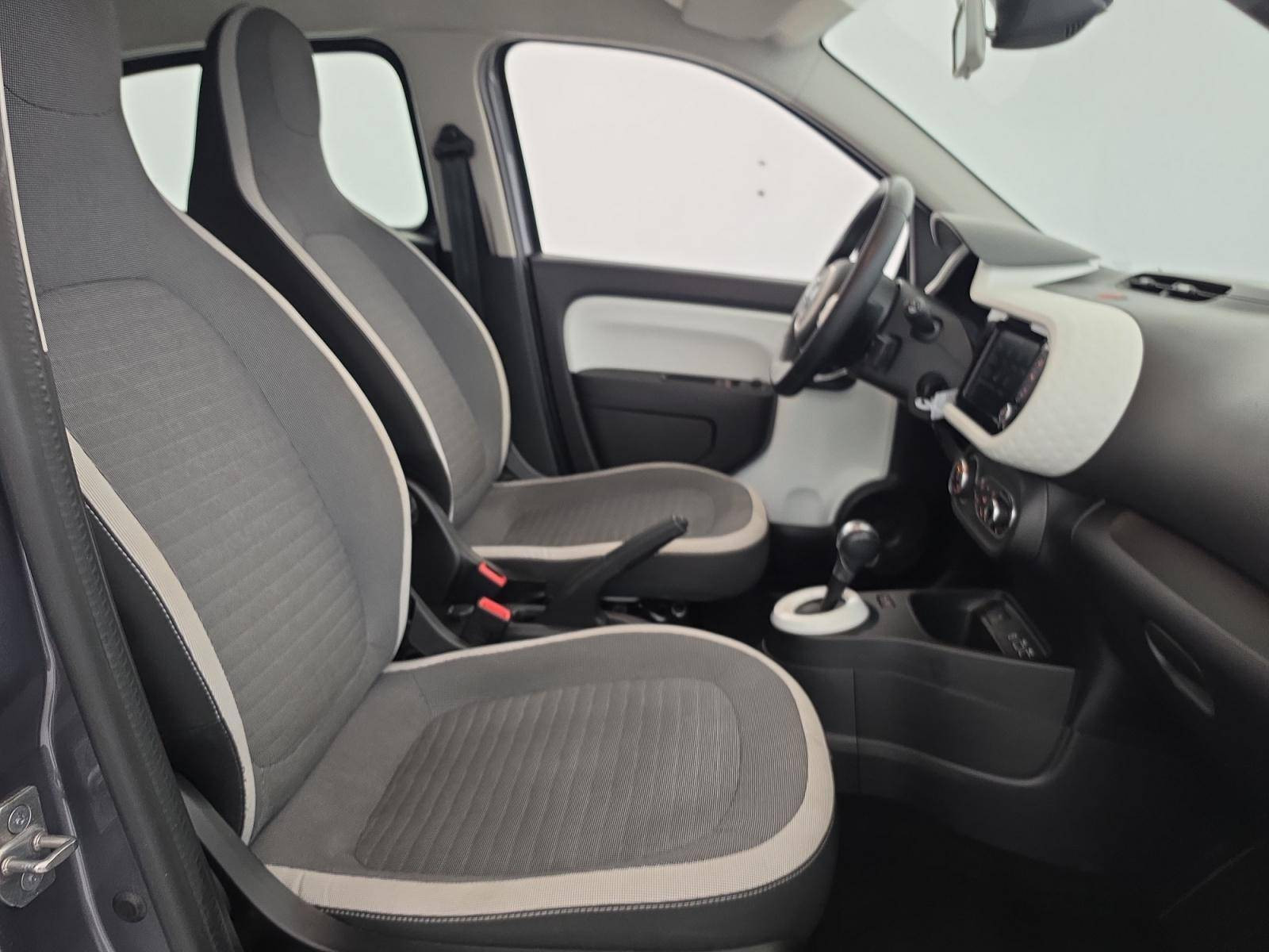 Vente en ligne Renault Twingo Electrique Twingo III E-Tech au prix de 12 990 €