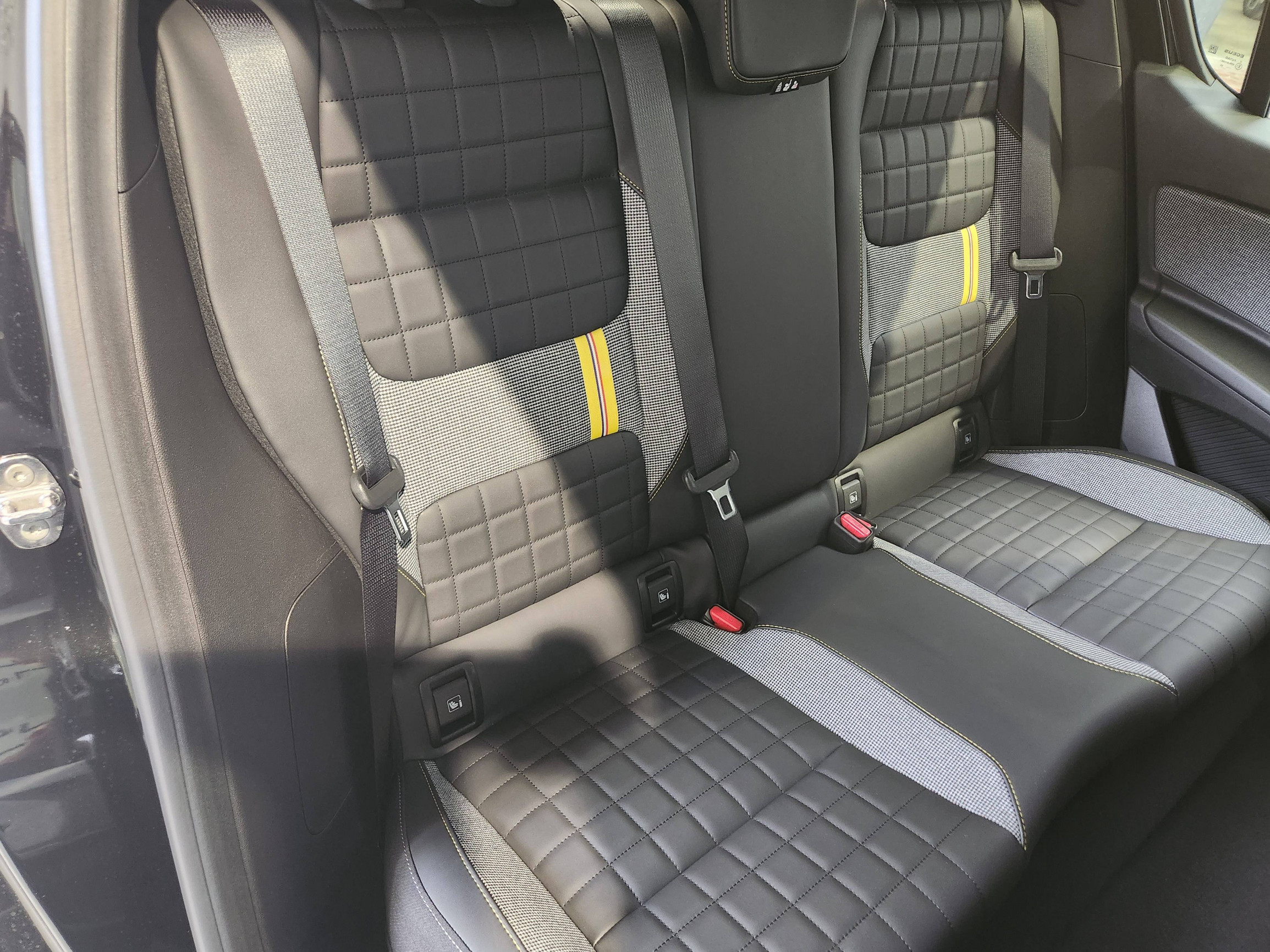 Vente en ligne Renault R4 E-Tech  150 ch autonomie confort au prix de 38 190 €