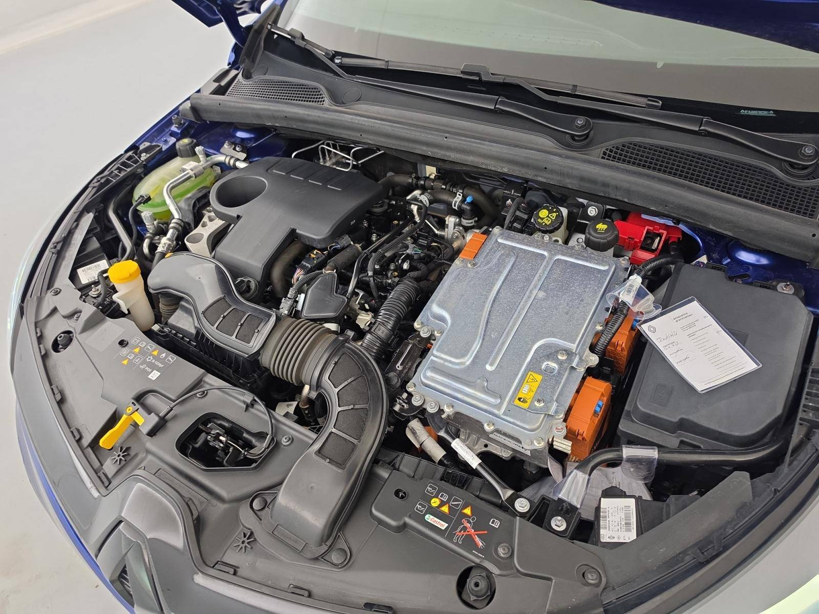 Vente en ligne Renault Clio 5 Clio E-Tech full hybrid 145 au prix de 17 890 €