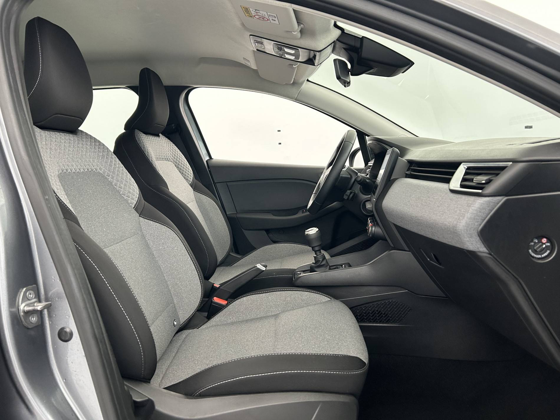 Vente en ligne Renault Clio 5 Clio TCe 90 au prix de 15 400 €