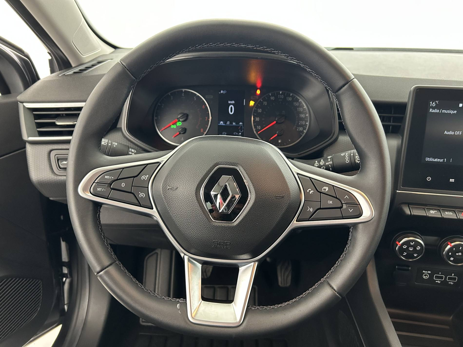 Vente en ligne Renault Clio 5 Clio TCe 90 au prix de 14 490 €