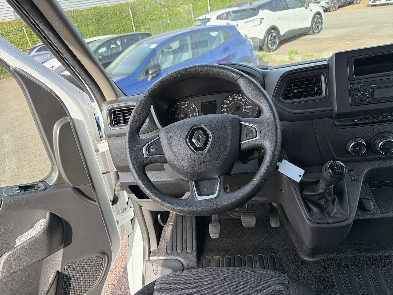 Vente en ligne Renault Master 3 Châssis Cabine MASTER PHC TRAC F3500 L3H1 BLUE DCI 145 EURO VI au prix de 29 990 €