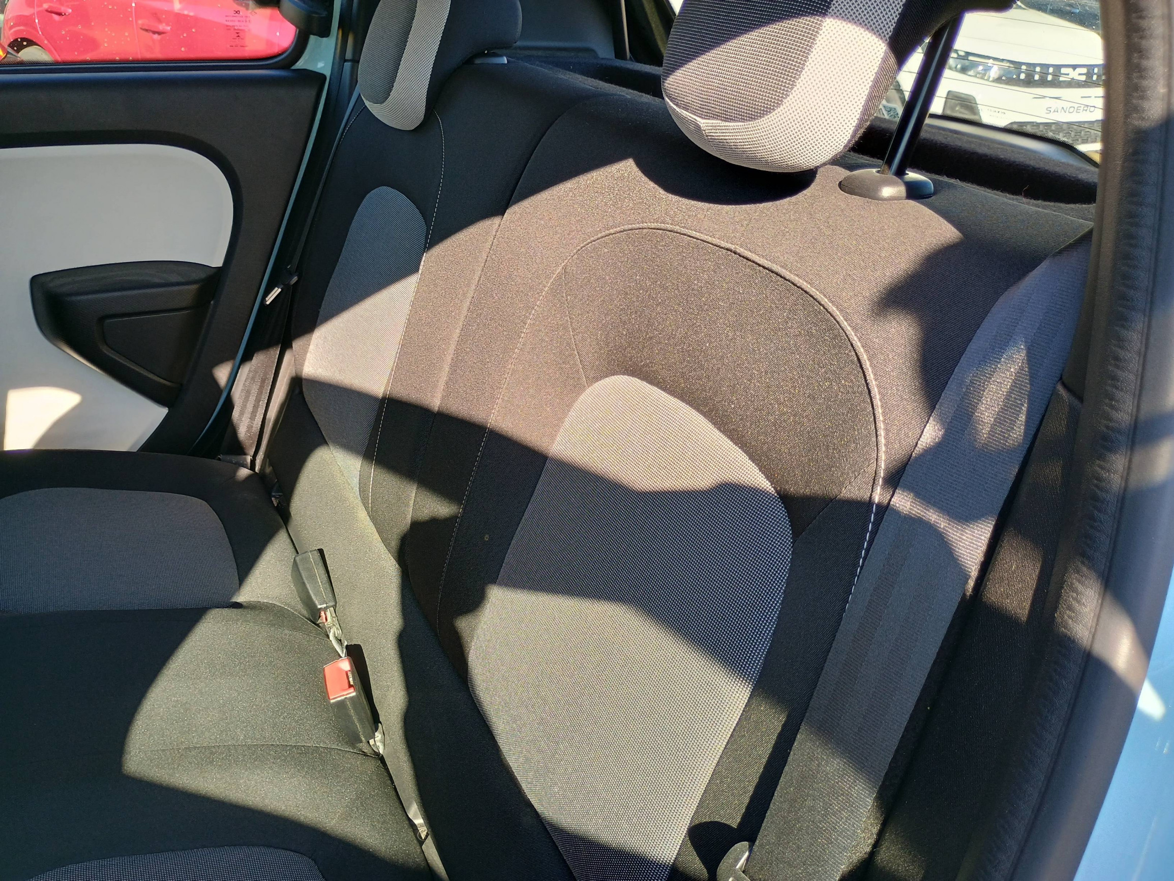 Vente en ligne Renault Twingo 3  1.0 SCe 70 au prix de 12 991 €